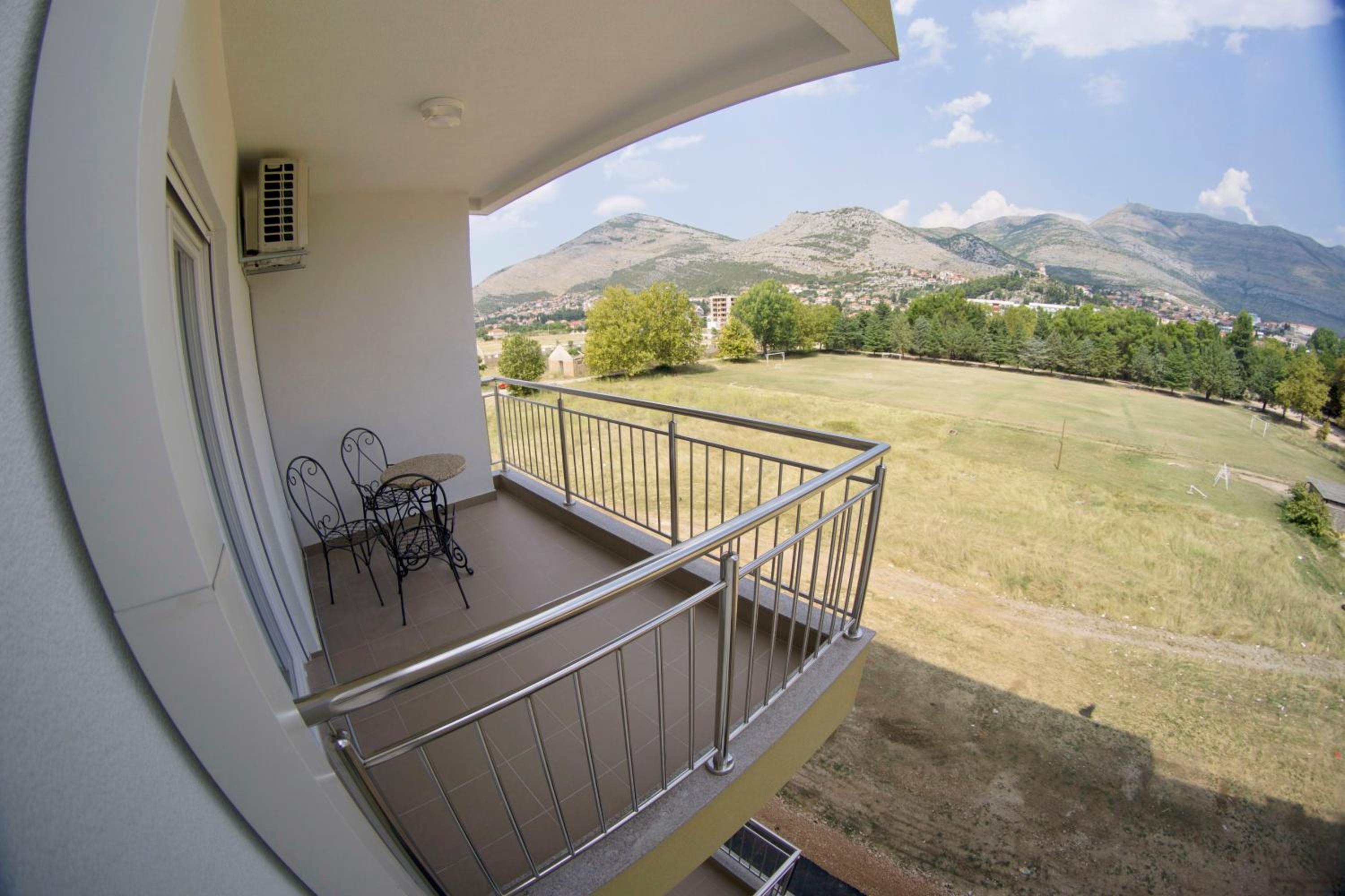 Apartman L&R view 3