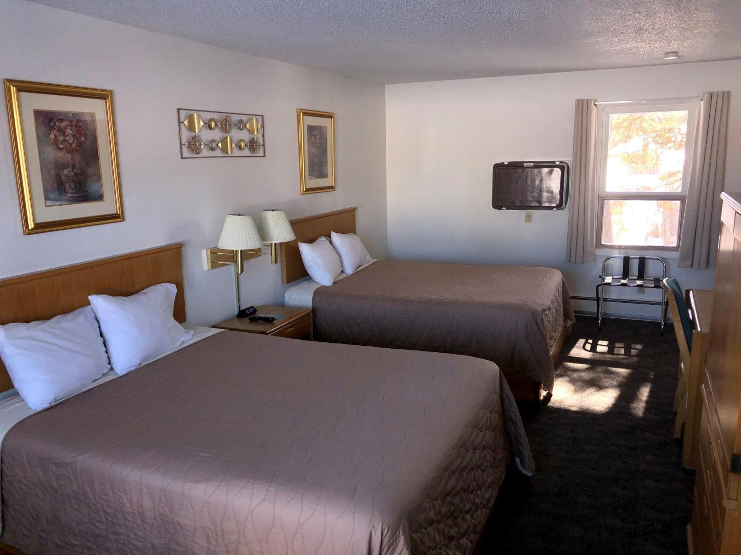 Budget Host Inn view 5