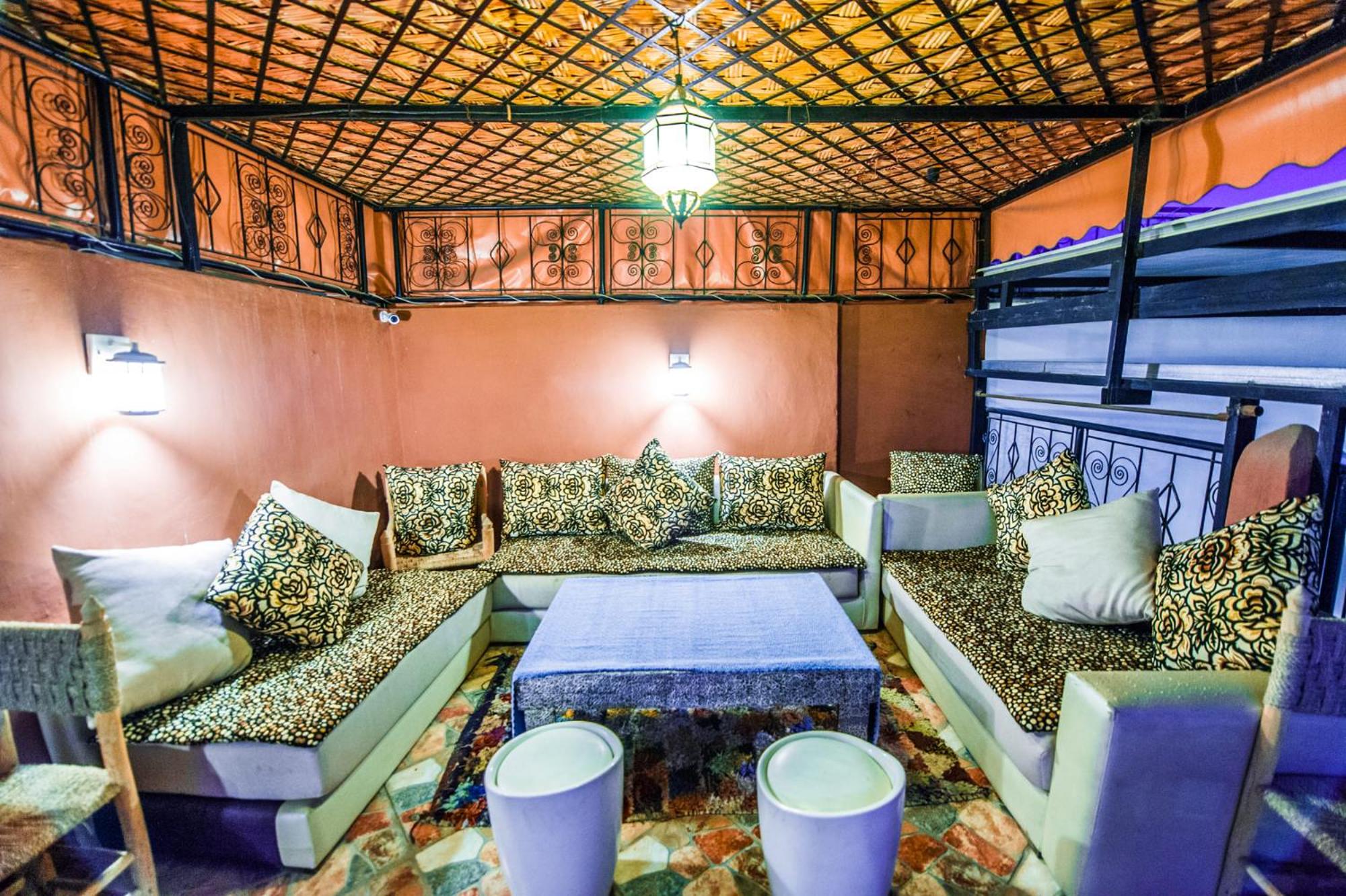 lounge