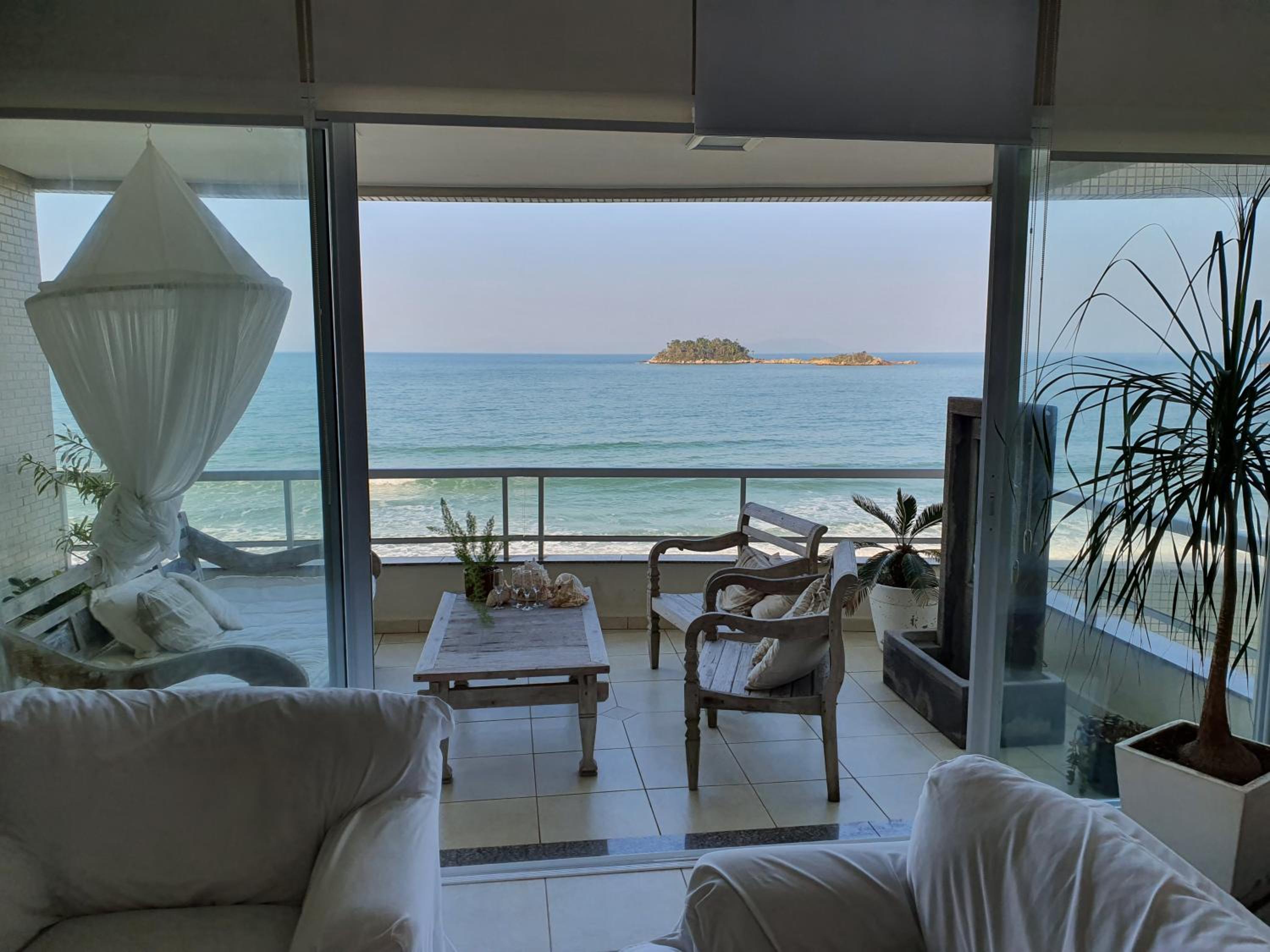 Apt de luxo, pé na areia, 200m2 melhor loc Palmas