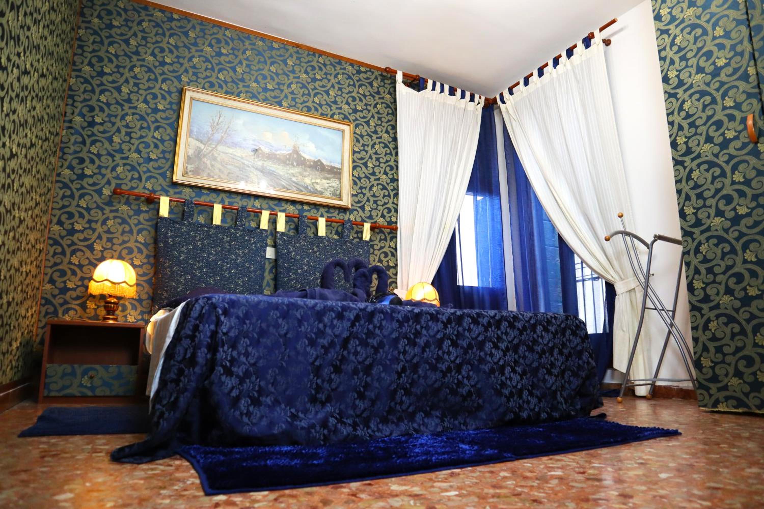 VENICE RAINBOW APARTMENT (RIALTO)