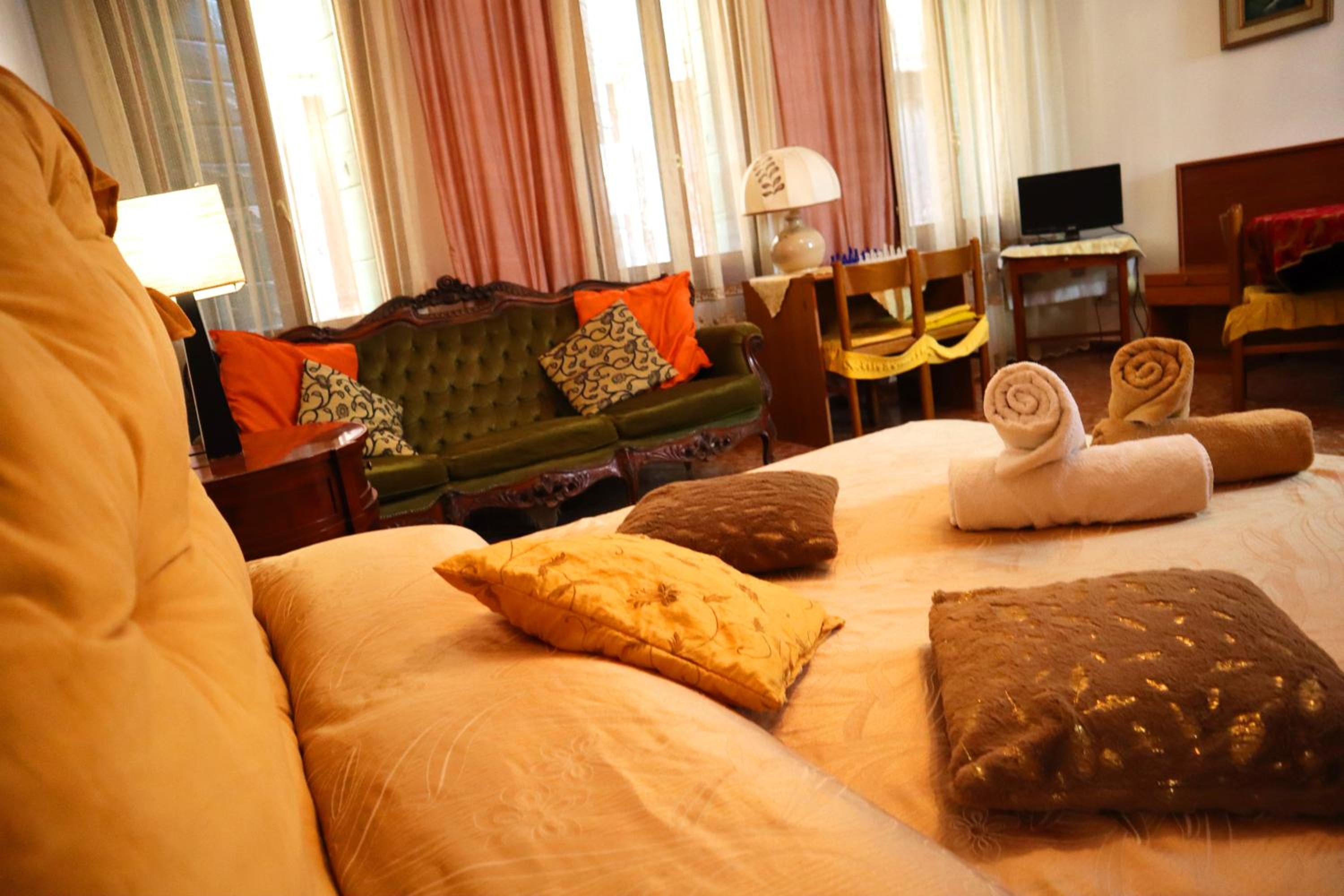 VENICE RAINBOW APARTMENT (RIALTO)