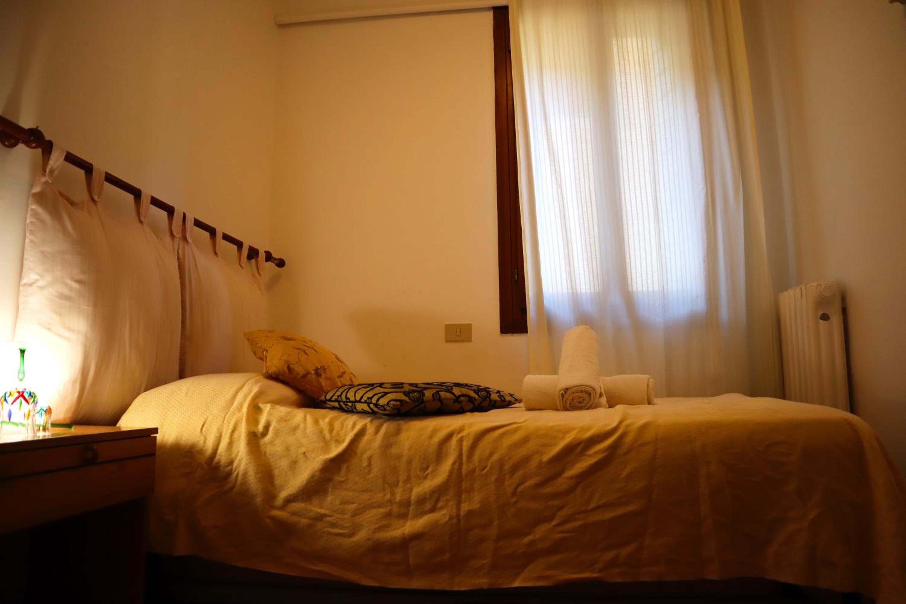 VENICE RAINBOW APARTMENT (RIALTO)