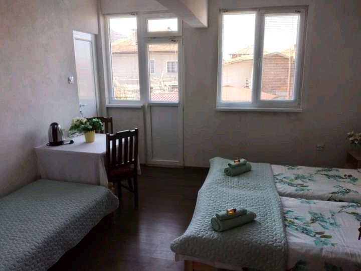 Holiday guest house KEMO
