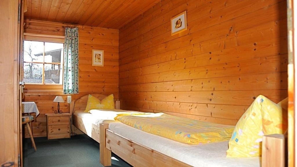 Wörglerhof's Hüttenapartments mit Kachelofen Farm Stay