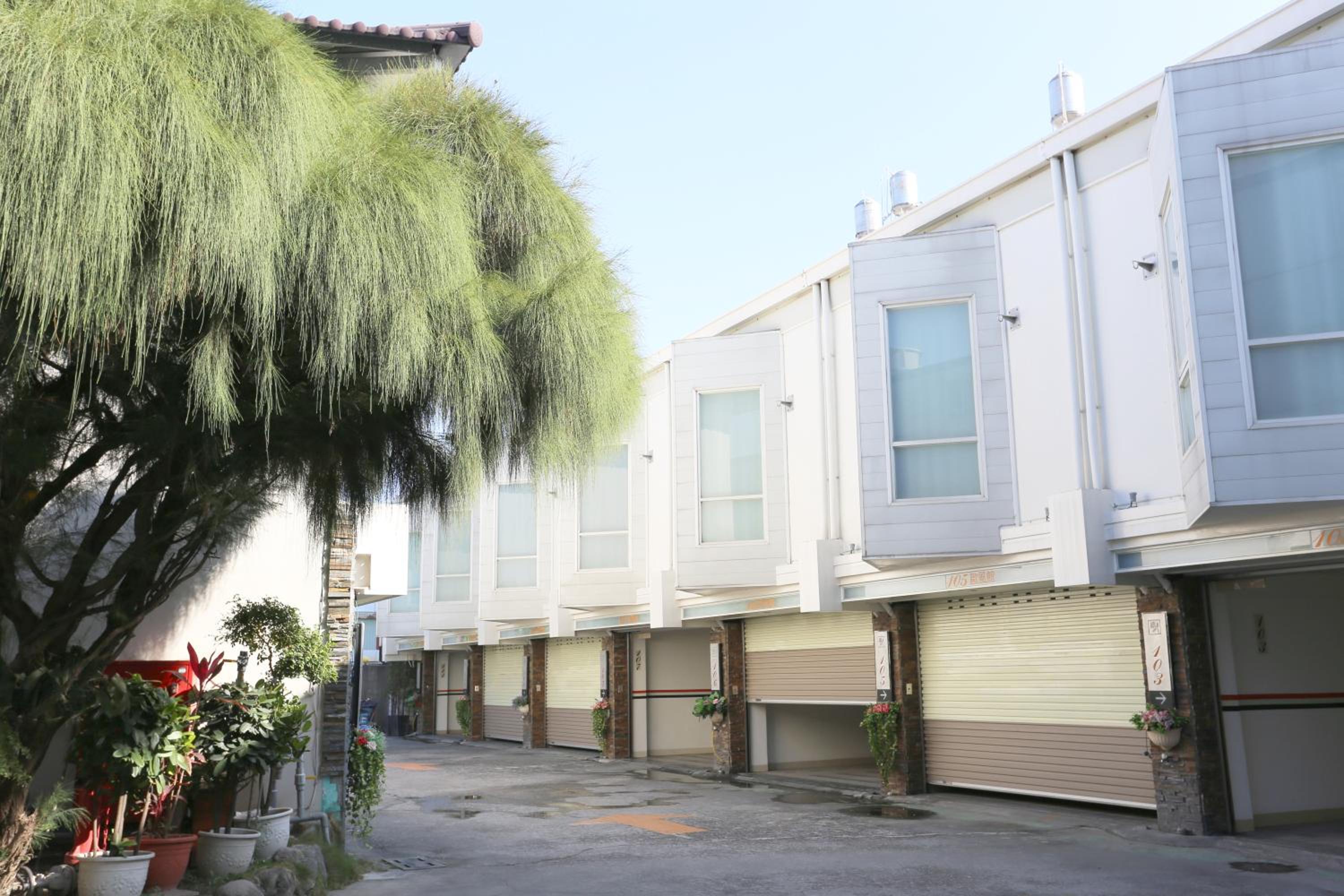 Go Shine Motel view 4