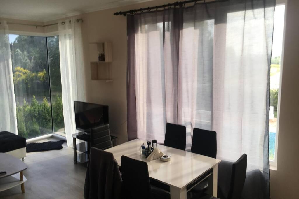 VIP VISION - 214 entire flat 2 beds two baths view 4