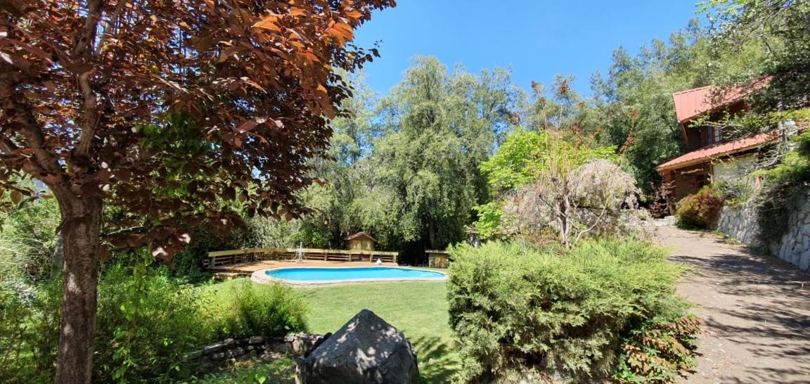 Casa de Montaña inmersa en Bosque Nativo