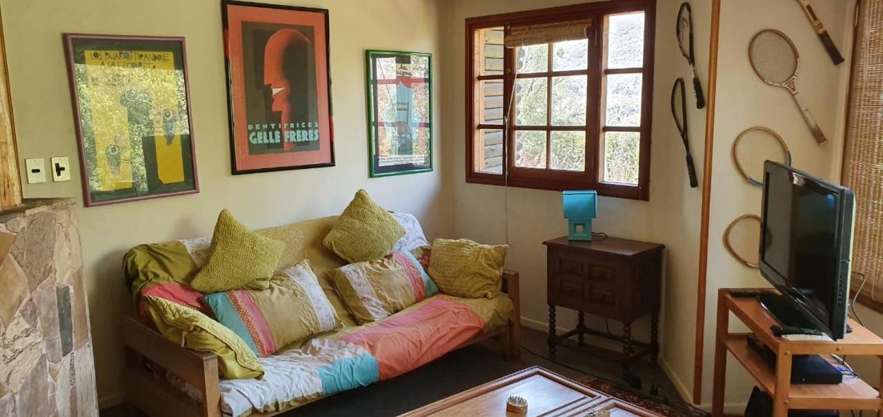 Casa de Montaña inmersa en Bosque Nativo