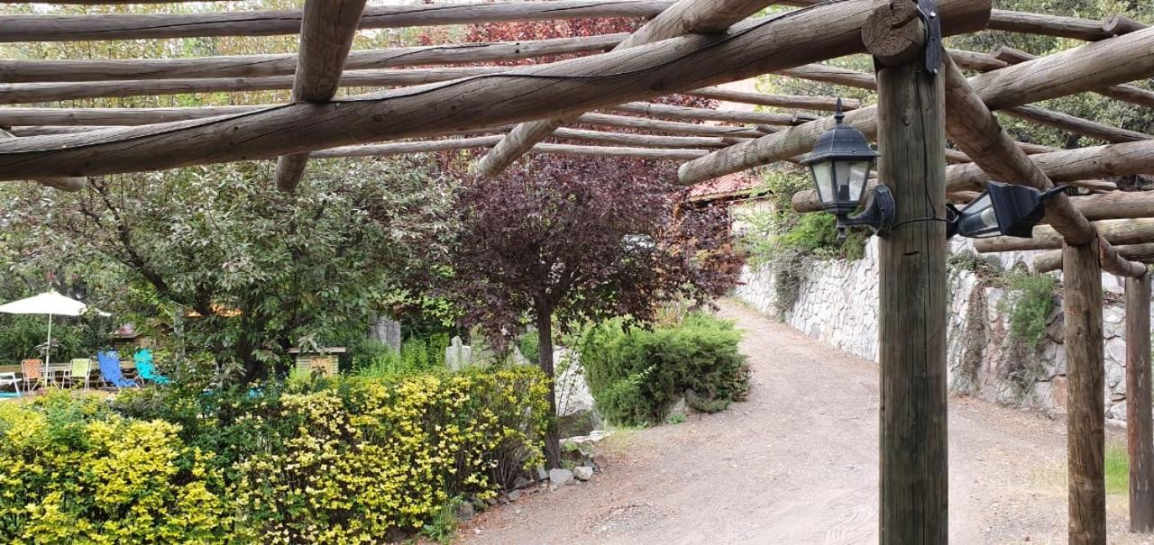Casa de Montaña inmersa en Bosque Nativo