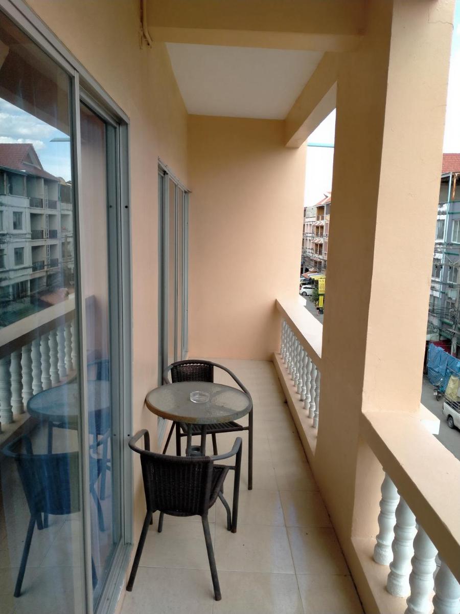 Welcome Lounge view 5
