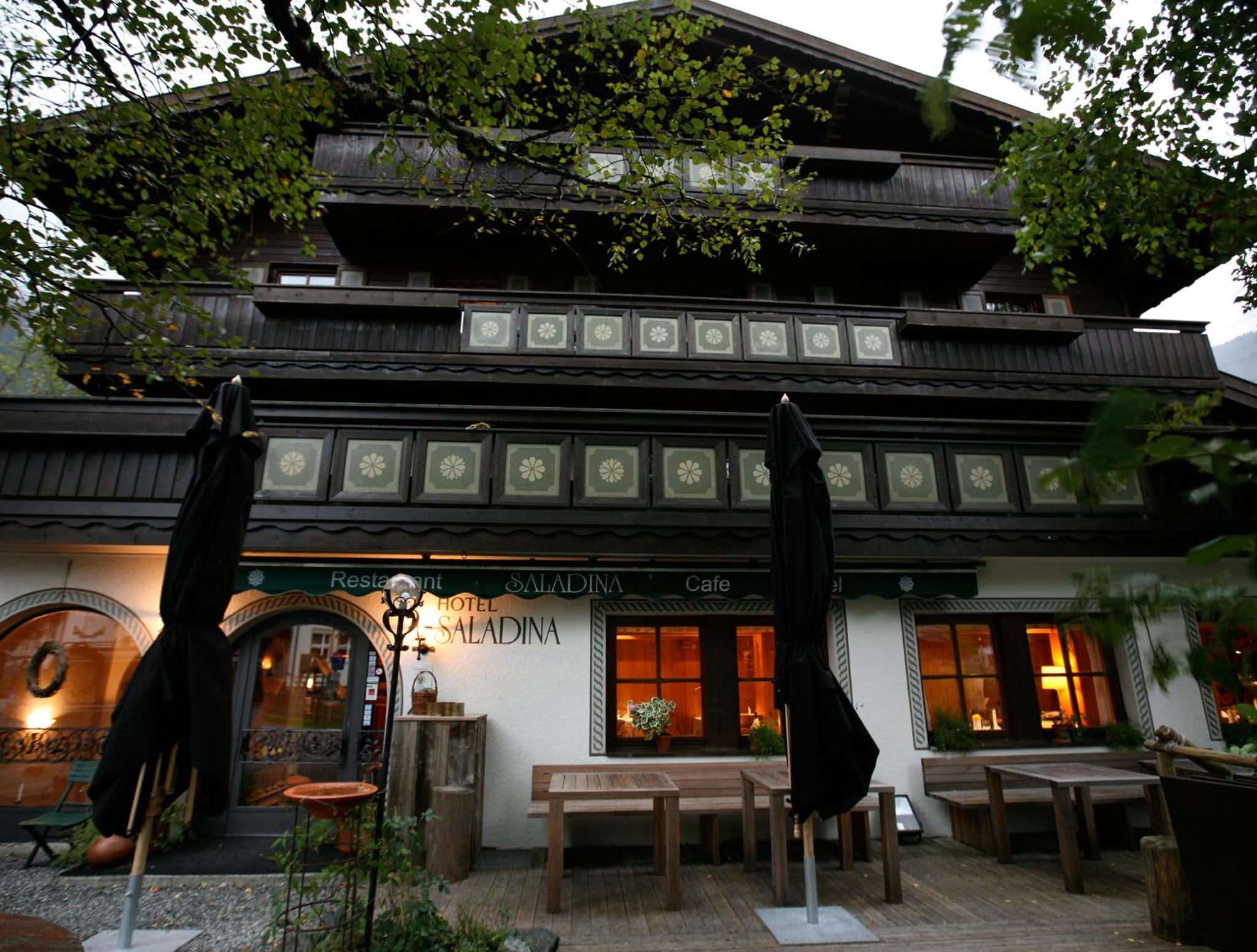 Aparthotel Saladina