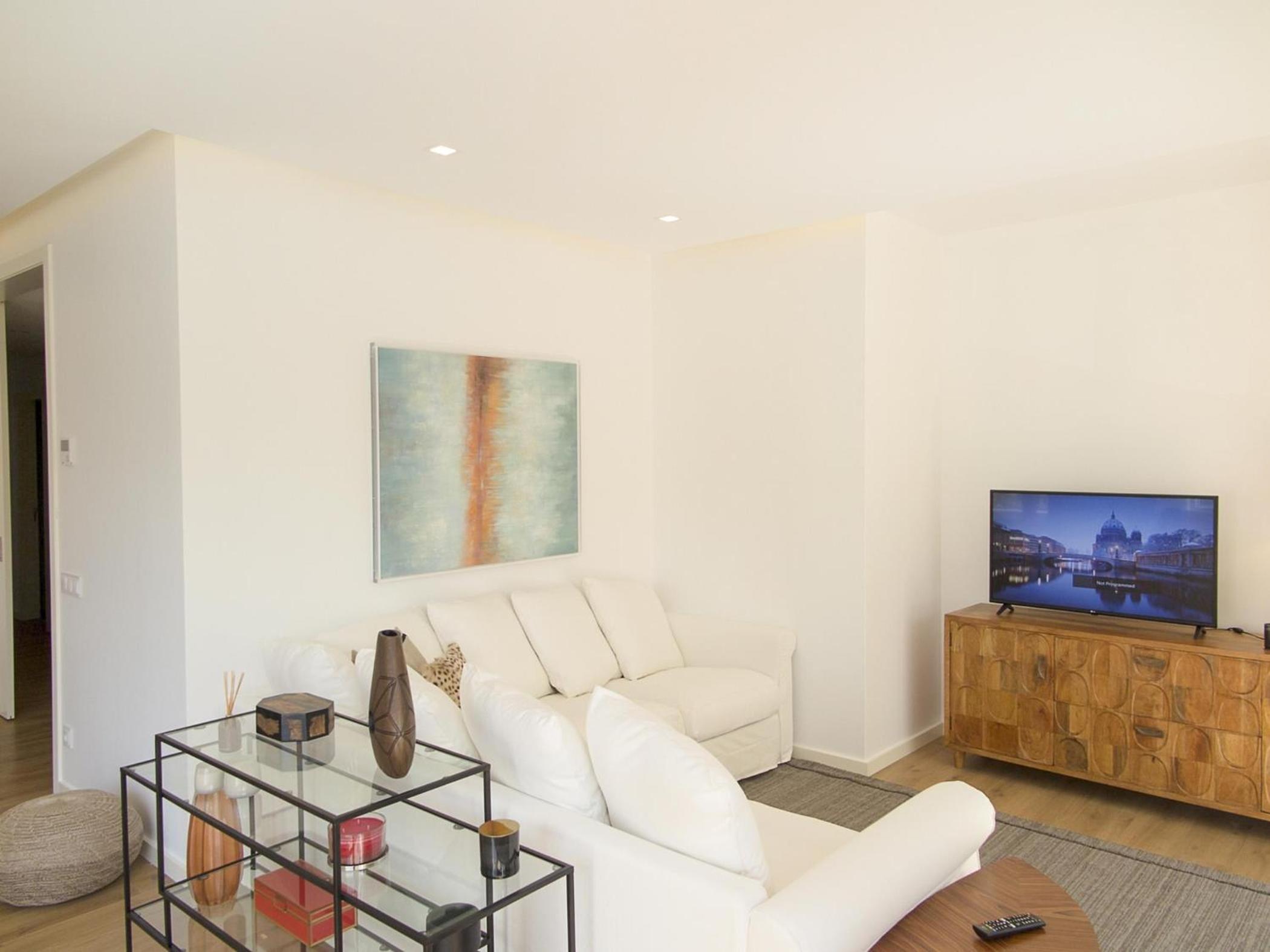 Eduardo vii park great bright apt with ac elevator view 3