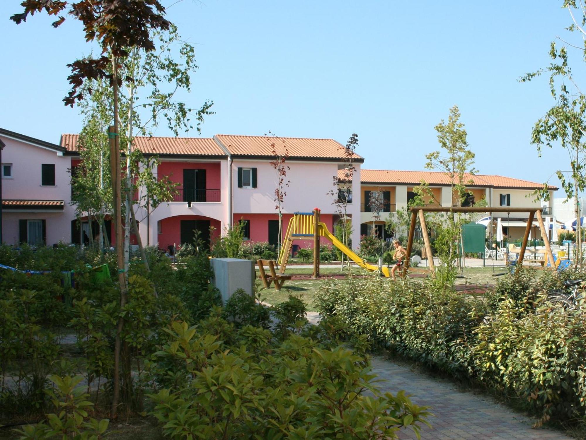 Pioppi Lido Altanea view 2