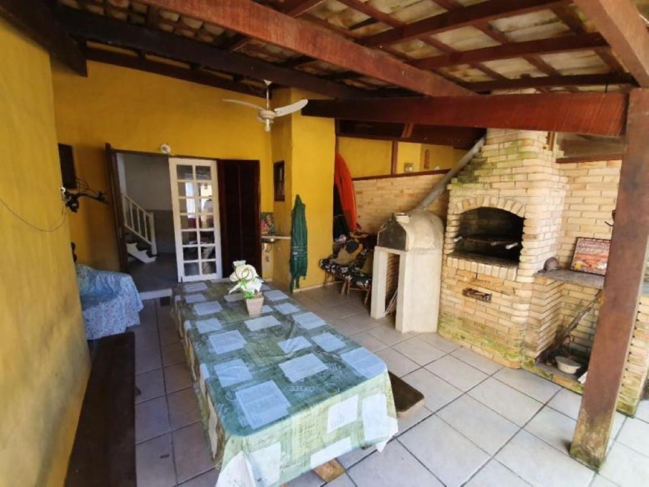 Casa em Condominio Camburi