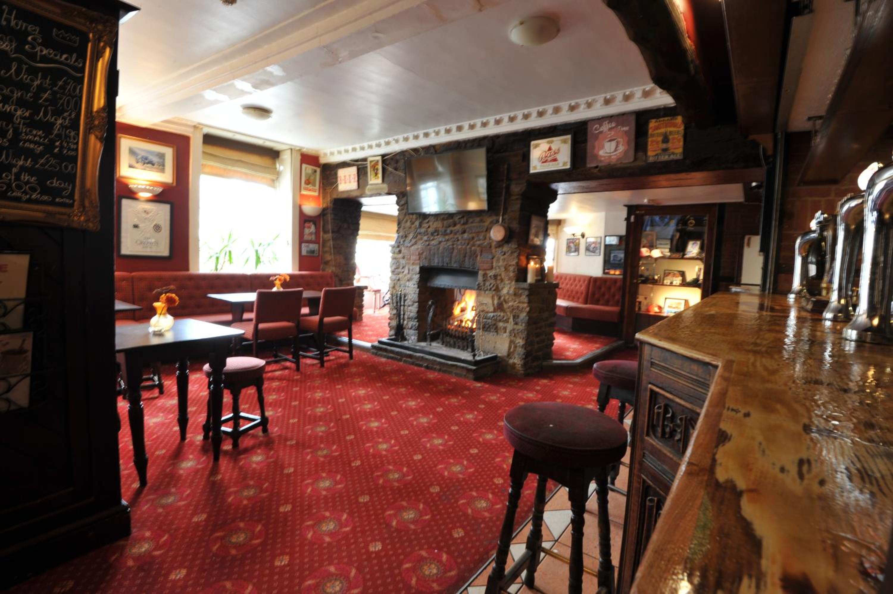 Crown Hotel Brackley view 3