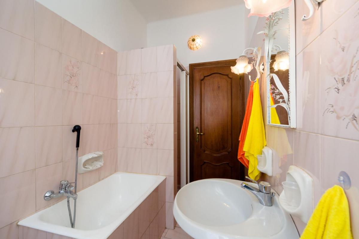 2 bedrooms appartement at Sestri Levante 200 m away from the beach with furnished balcony and wifi view 5