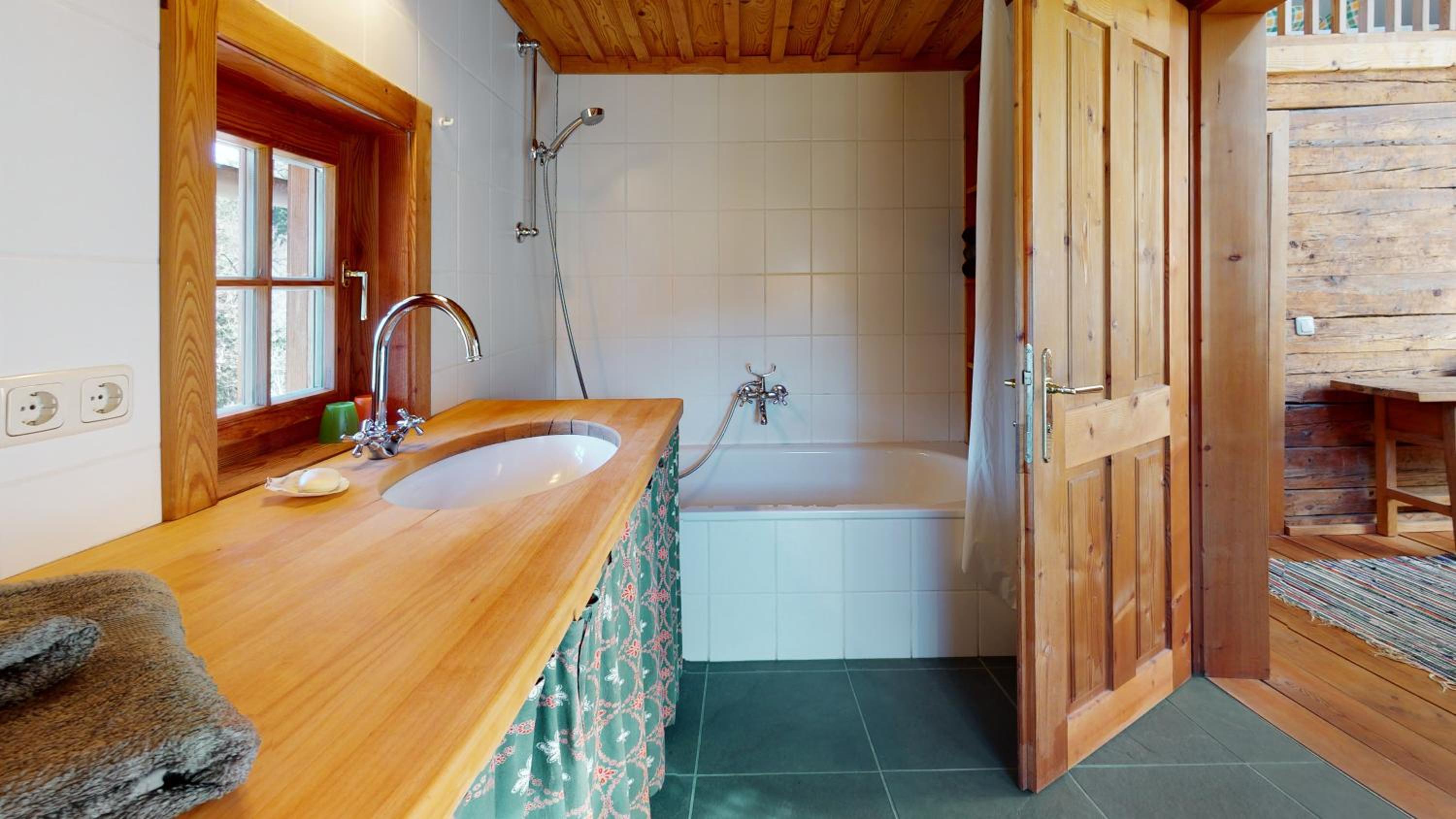 Charmantes Gästehaus am Waldrand in alpiner Lage Siehe auch zweites Objekt Gästewohnung in altem Bauernhaus