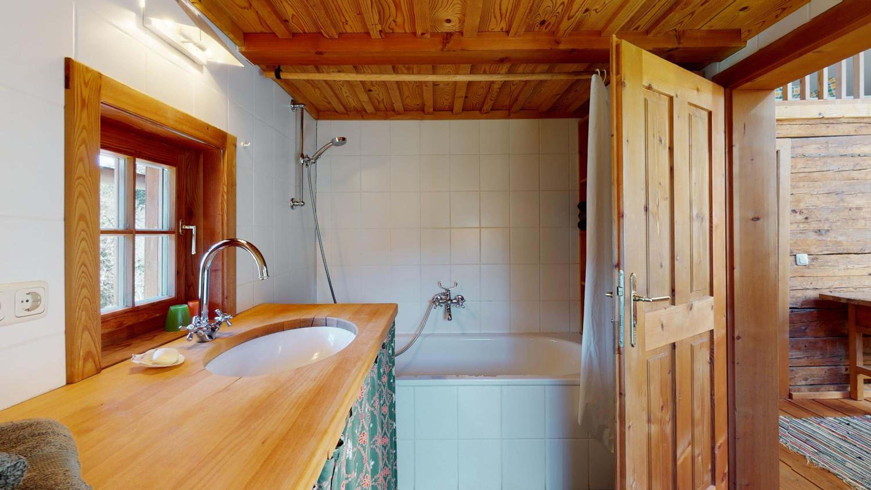 Charmantes Gästehaus am Waldrand in alpiner Lage Siehe auch zweites Objekt Gästewohnung in altem Bauernhaus