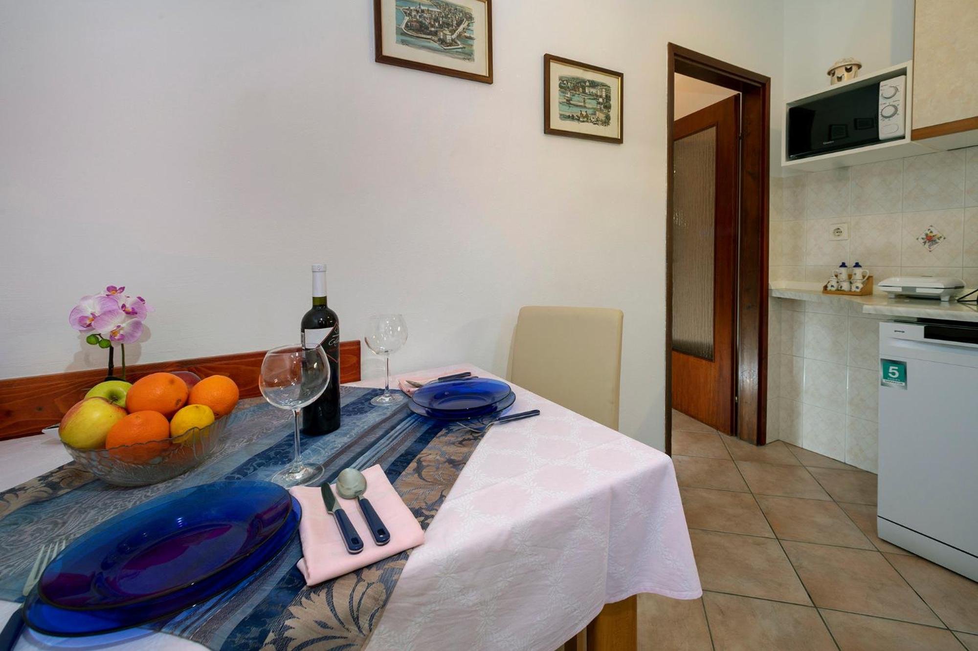 Apartman Ornela view 3