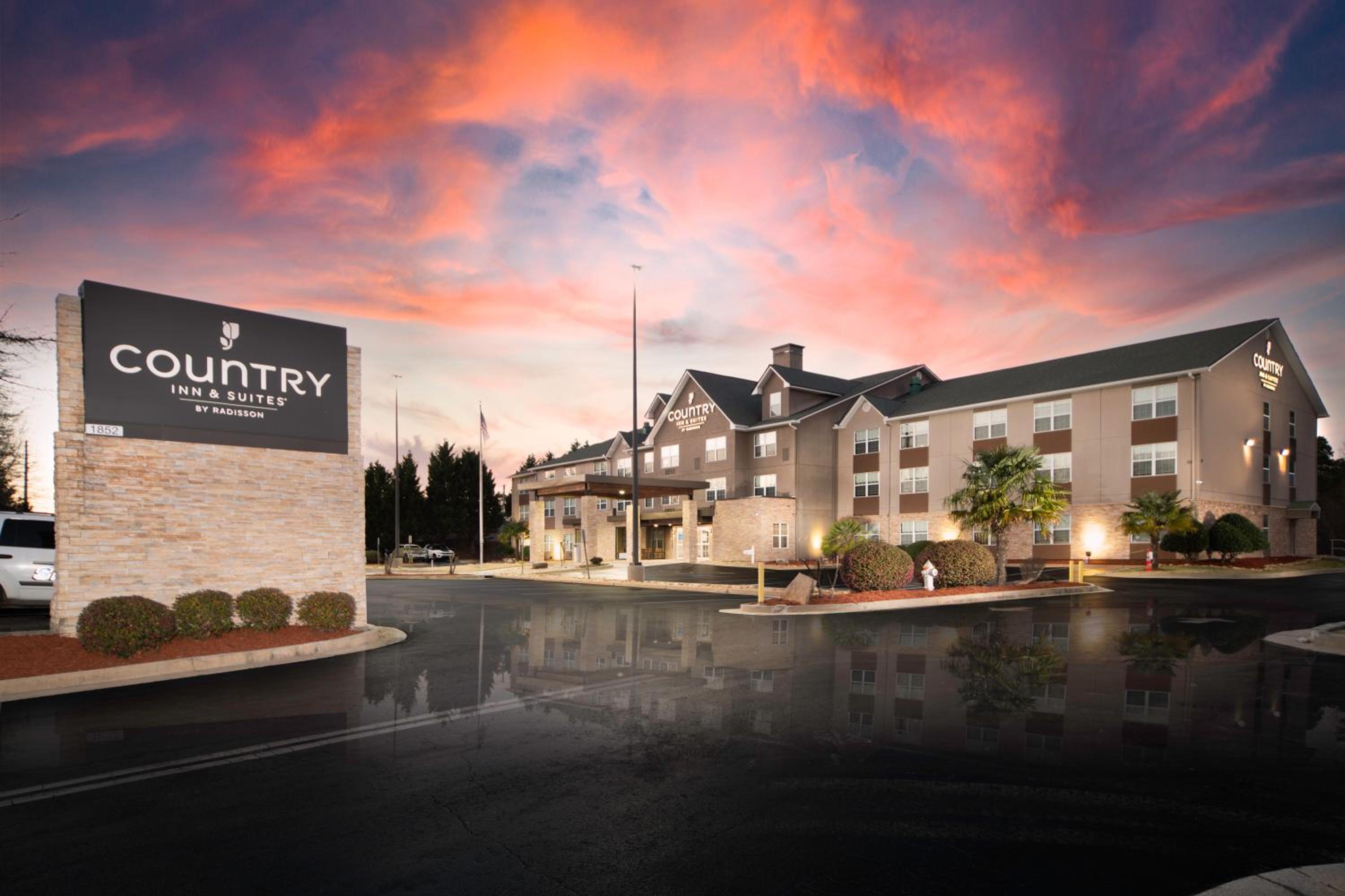 Country Inn  Suites by Radisson, Stone Mountain, GA - Property Image 1