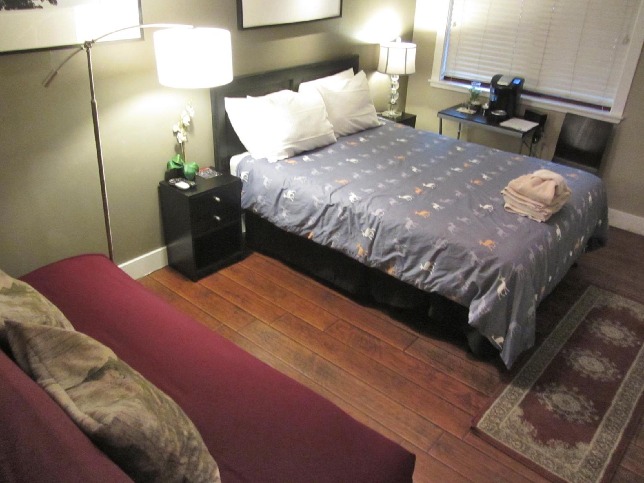 Gondola Lodge with 5-dollar Beach Voucher