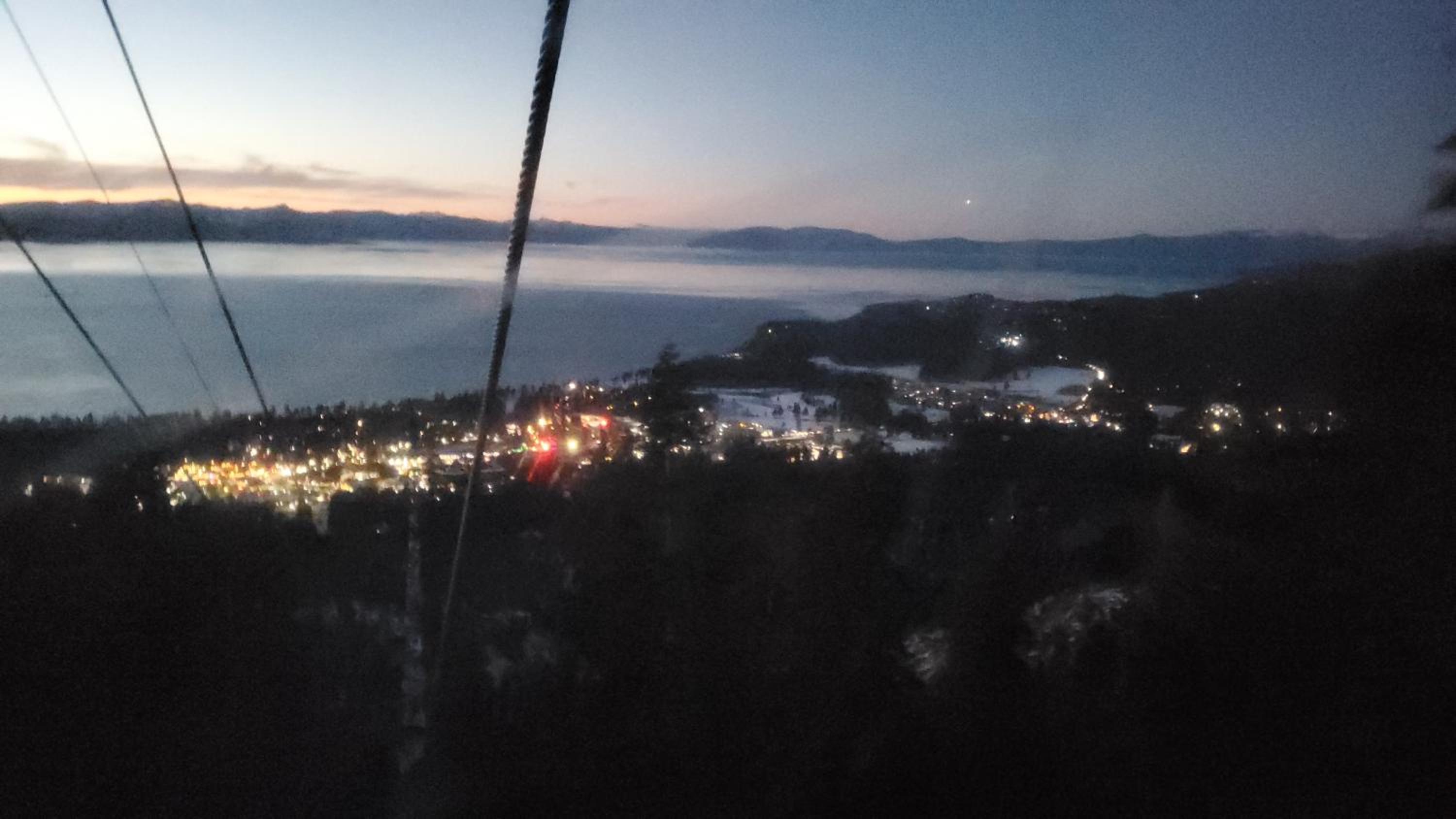 Gondola Lodge with 5-dollar Beach Voucher