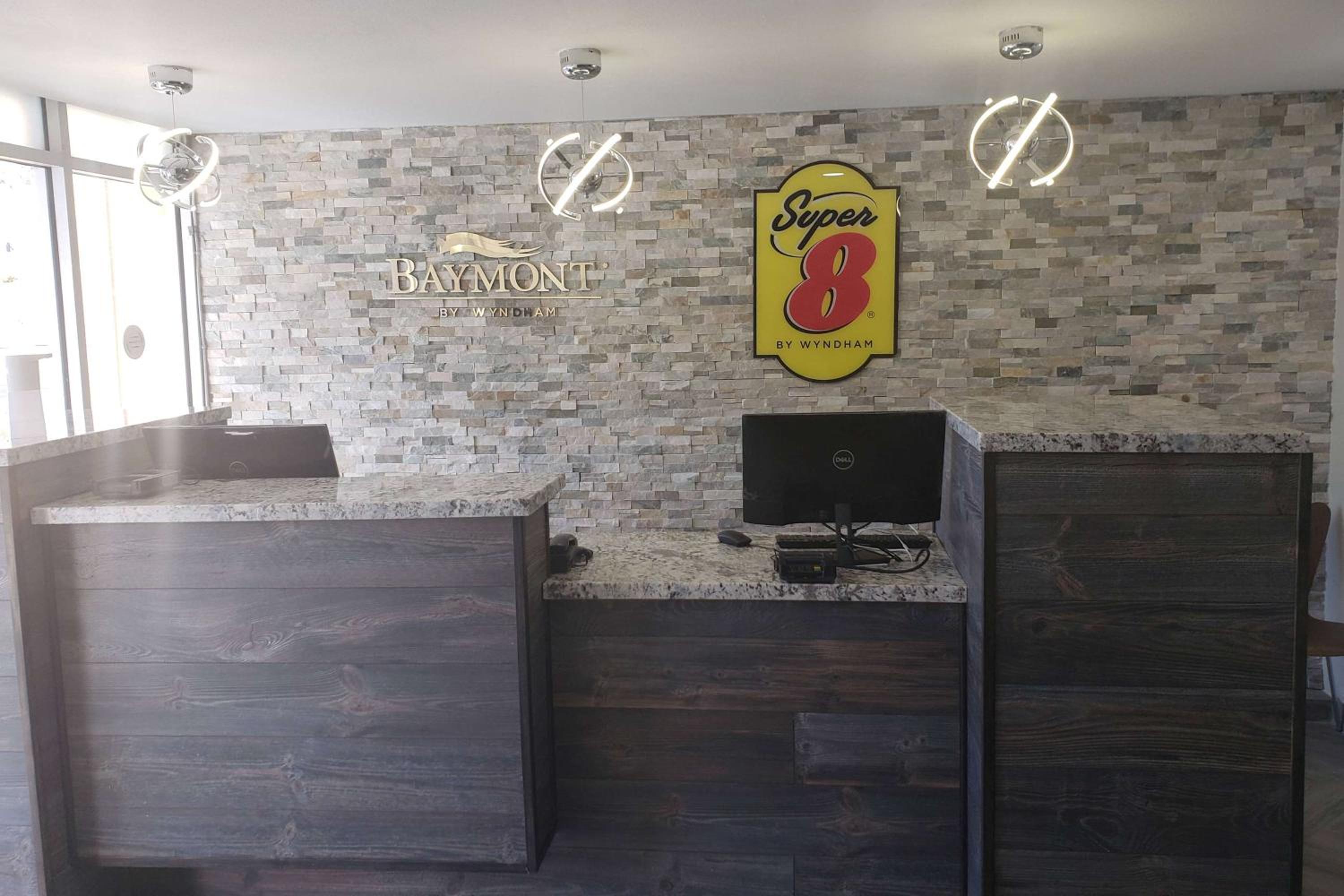 Baymont by Wyndham Morganton view 3