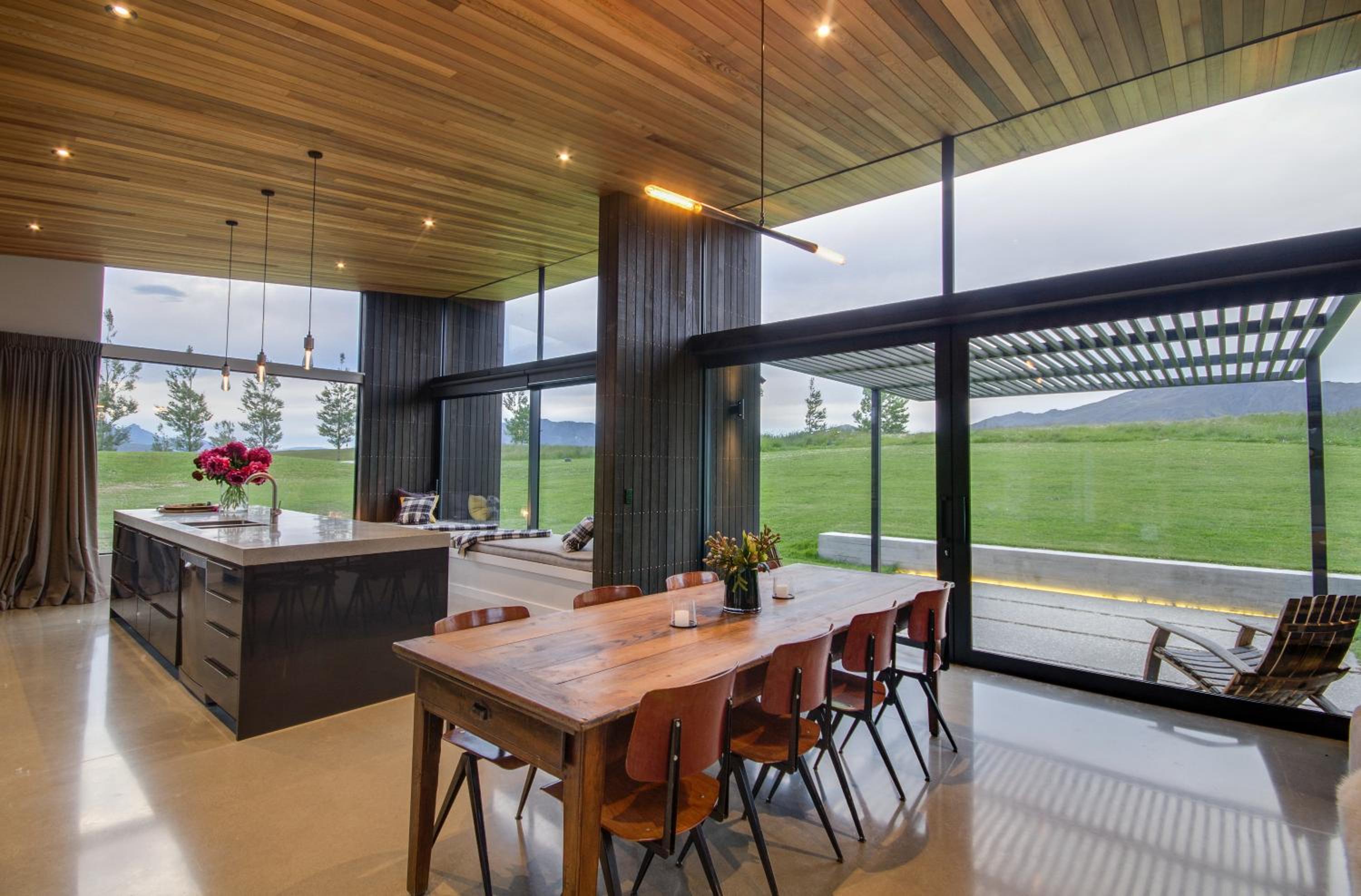 The Woolstore Luxury Holiday Home by MajorDomo view 2