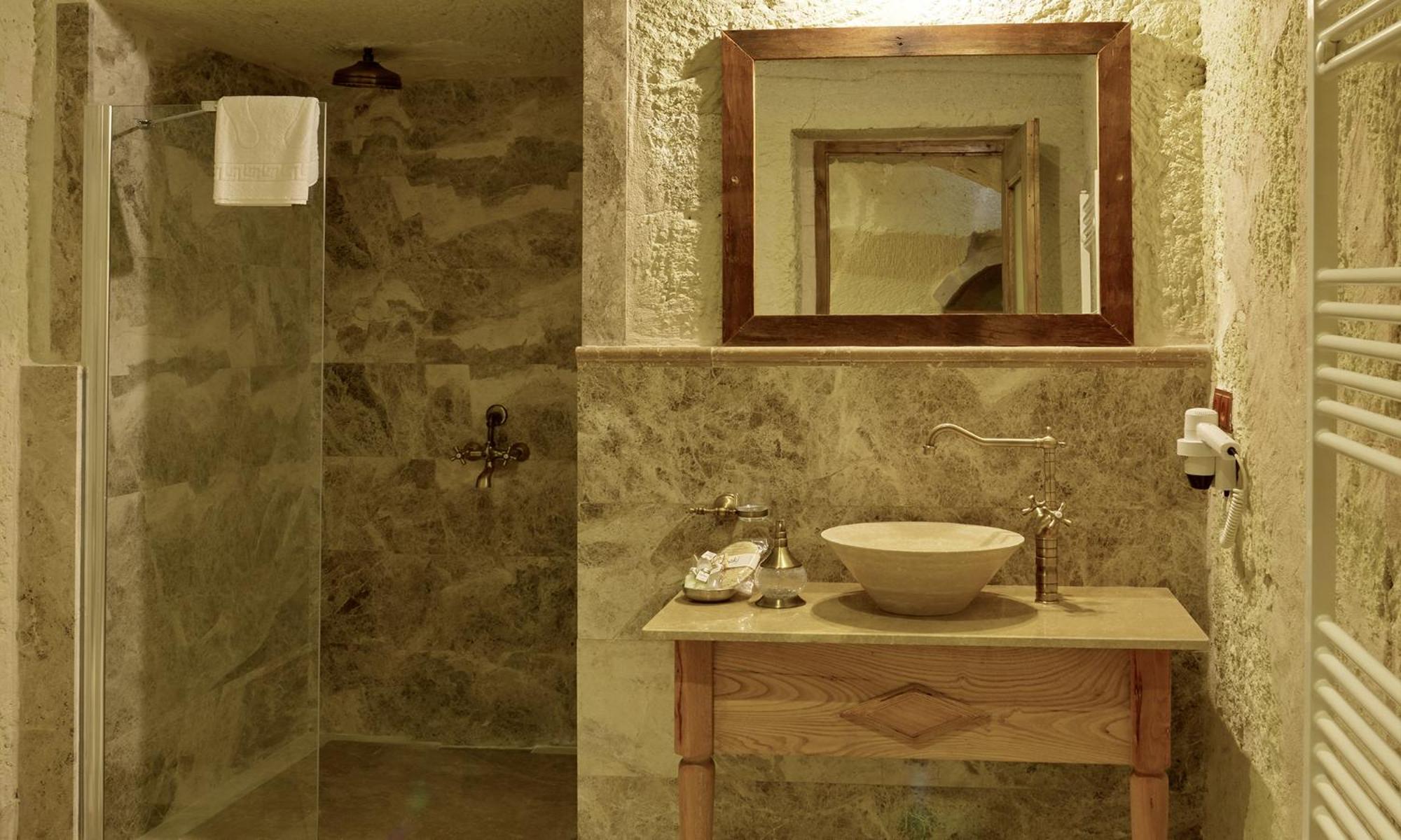 Seki Cave Suites - Image 163