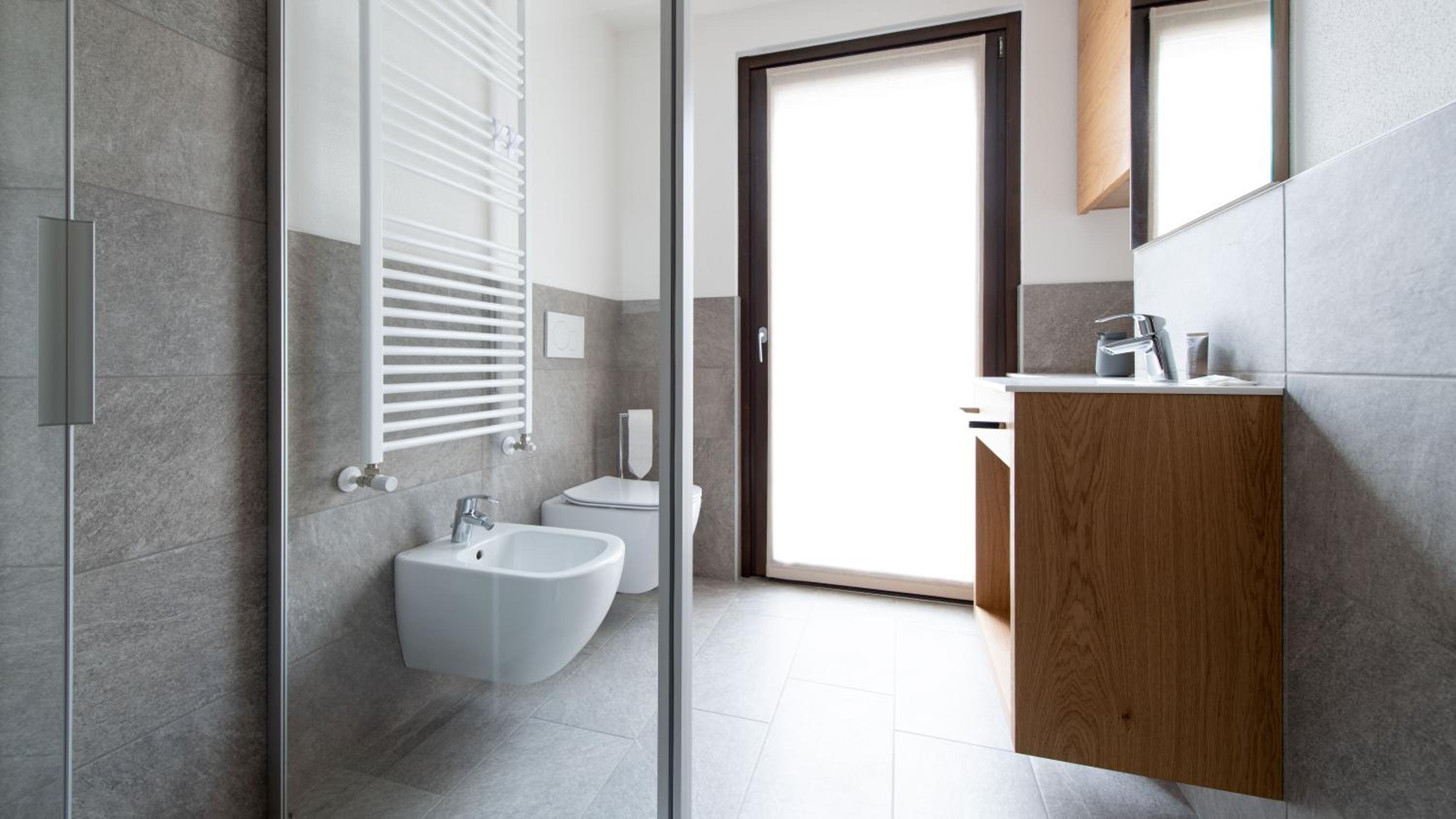Al Forte 6 en Valdisotto — bathroom
