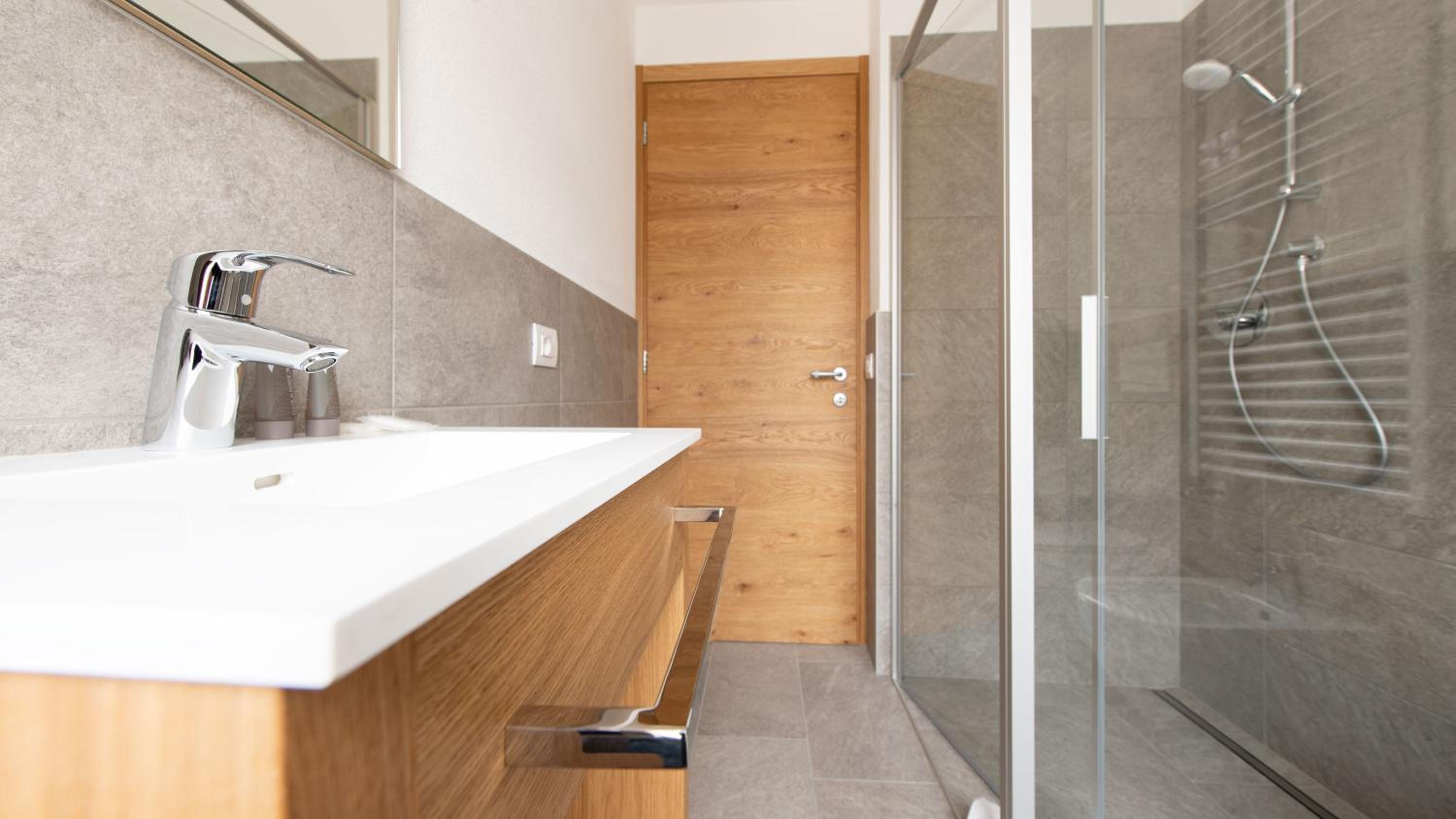 Al Forte 6 en Valdisotto — bathroom