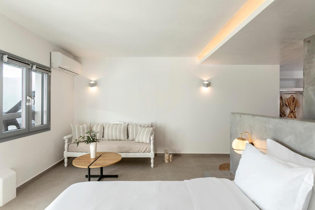 La Estrella 4 Suites with Sea View & 4 Prive Hot Tub view 5