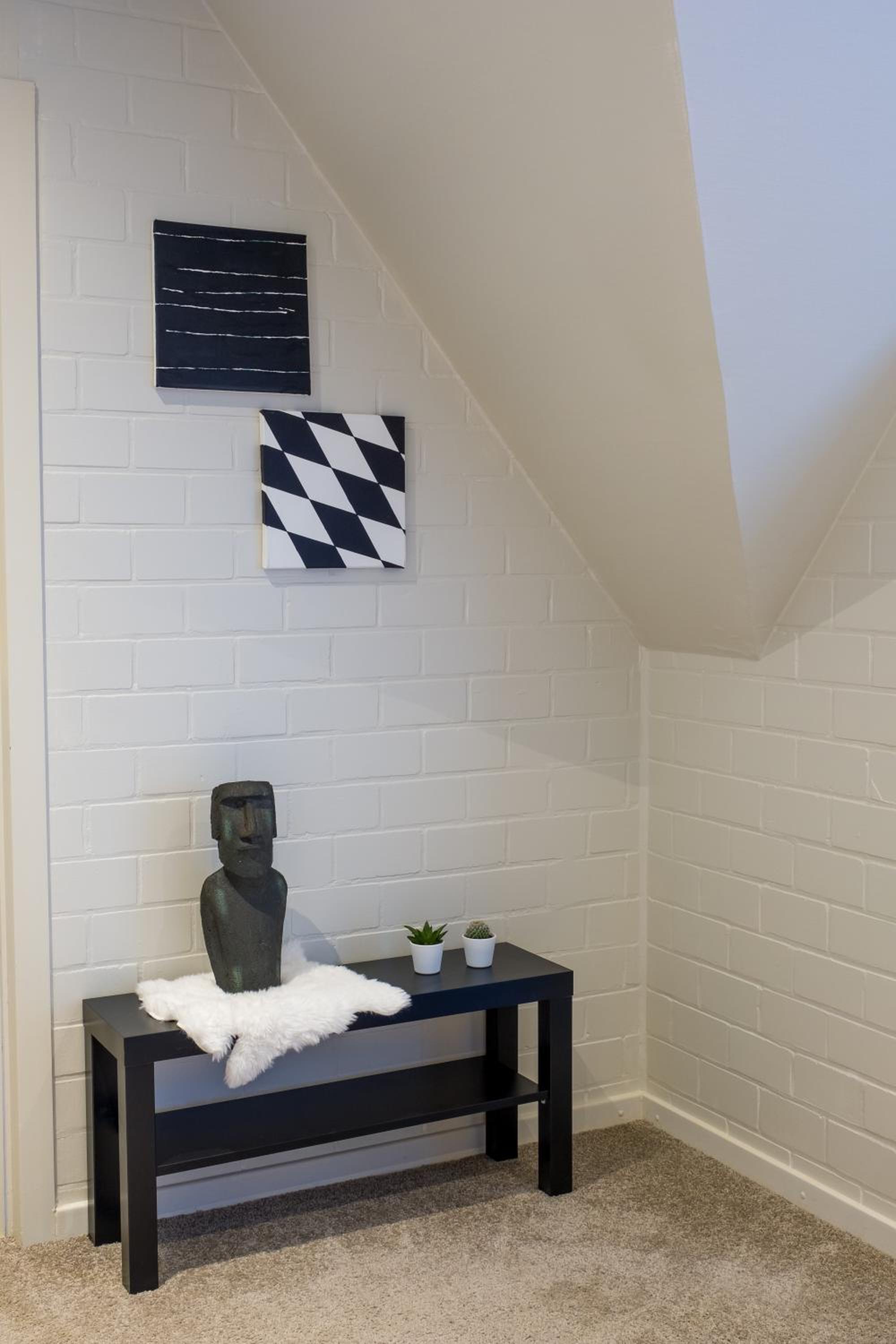 SHAMBALLA logies nieuw en zeer verzorgd appartement met voortuin en terras