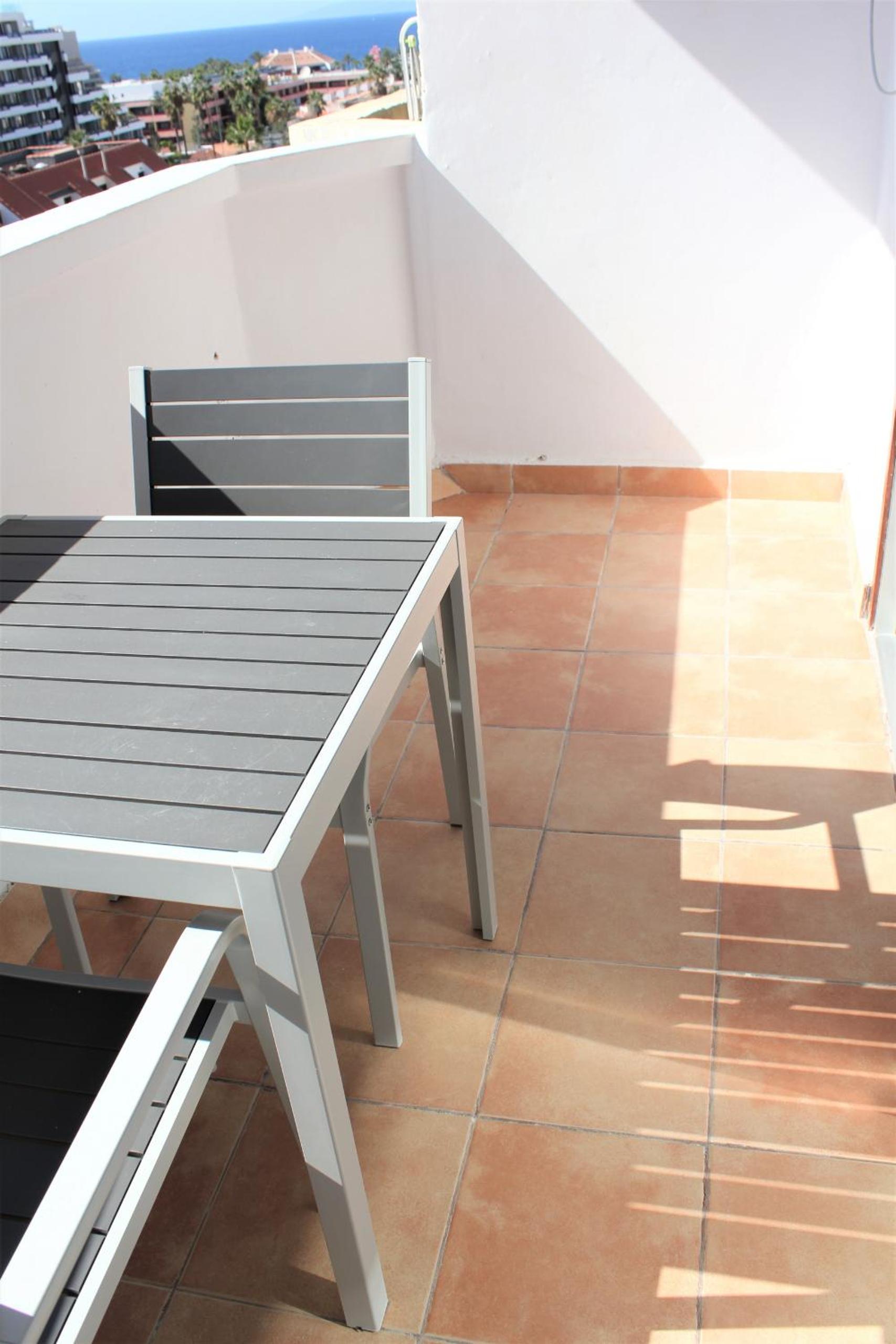 Superb seaview apartment in Playa de Las Americas