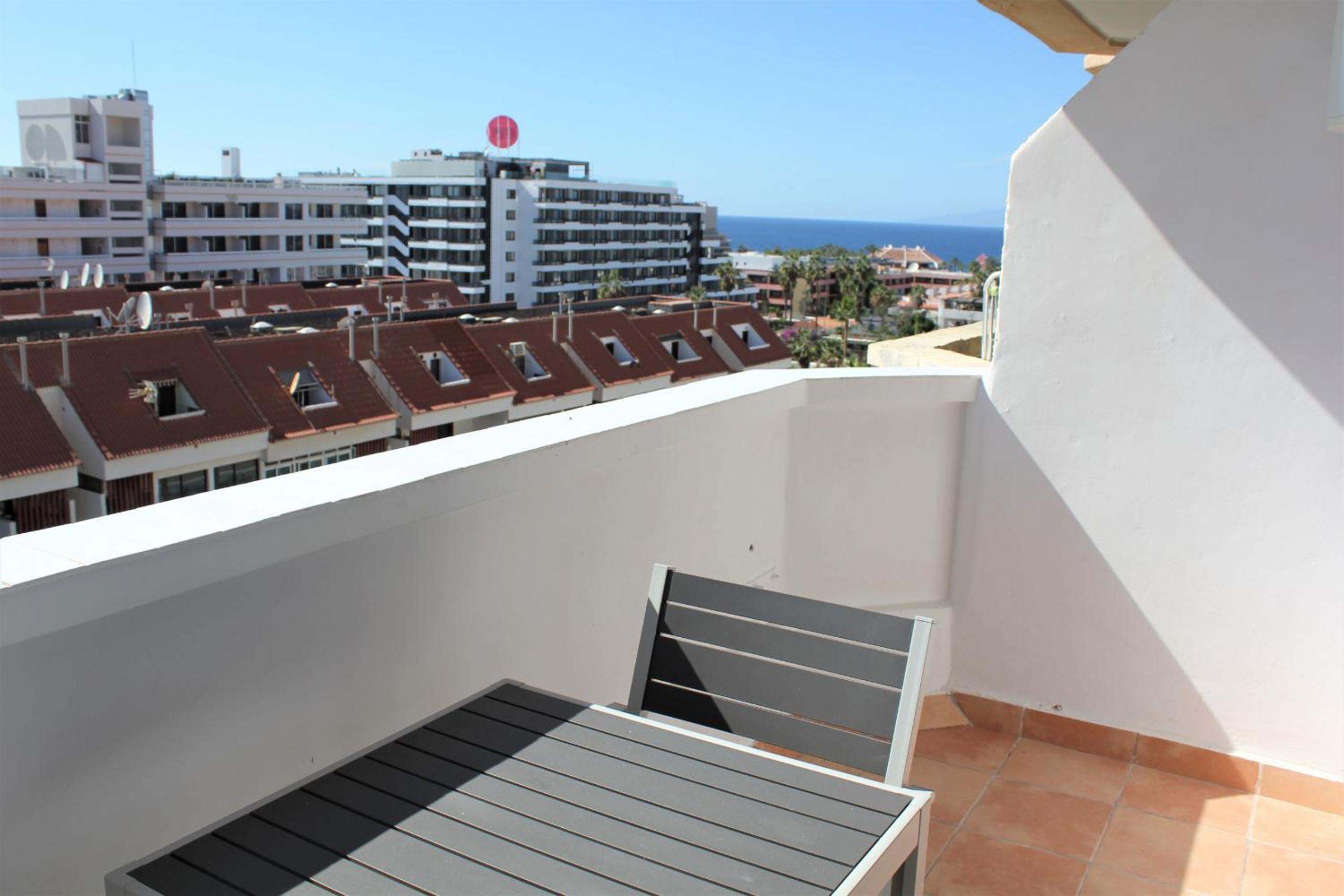 Superb seaview apartment in Playa de Las Americas