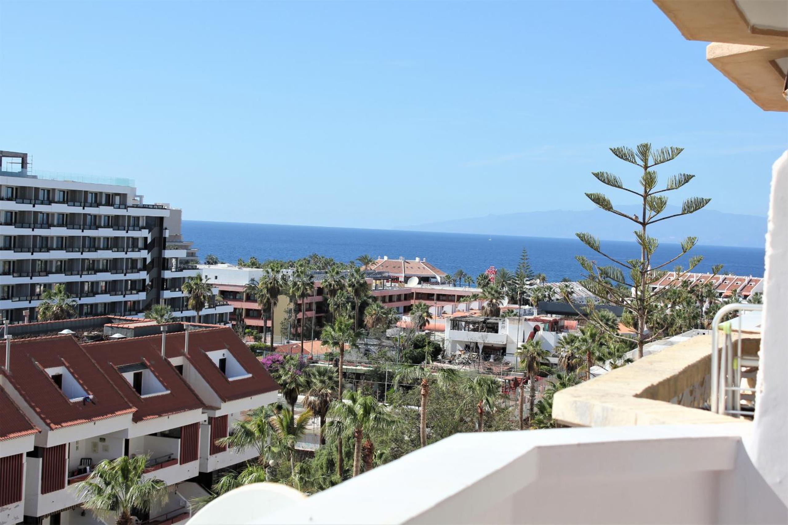 Superb seaview apartment in Playa de Las Americas