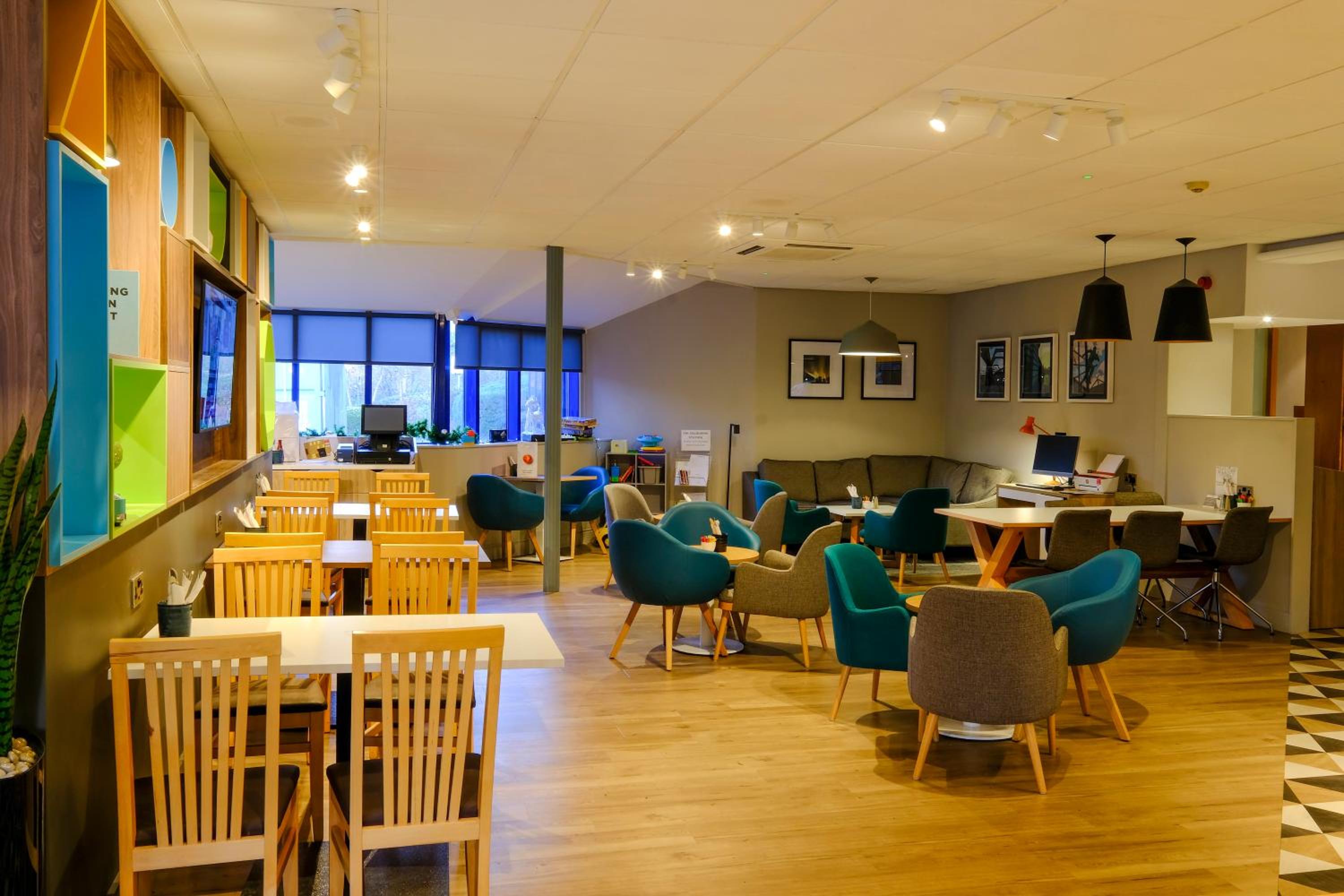 Warrington Vacations - Holiday Inn Warrington, an IHG Hotel - Property Image 2