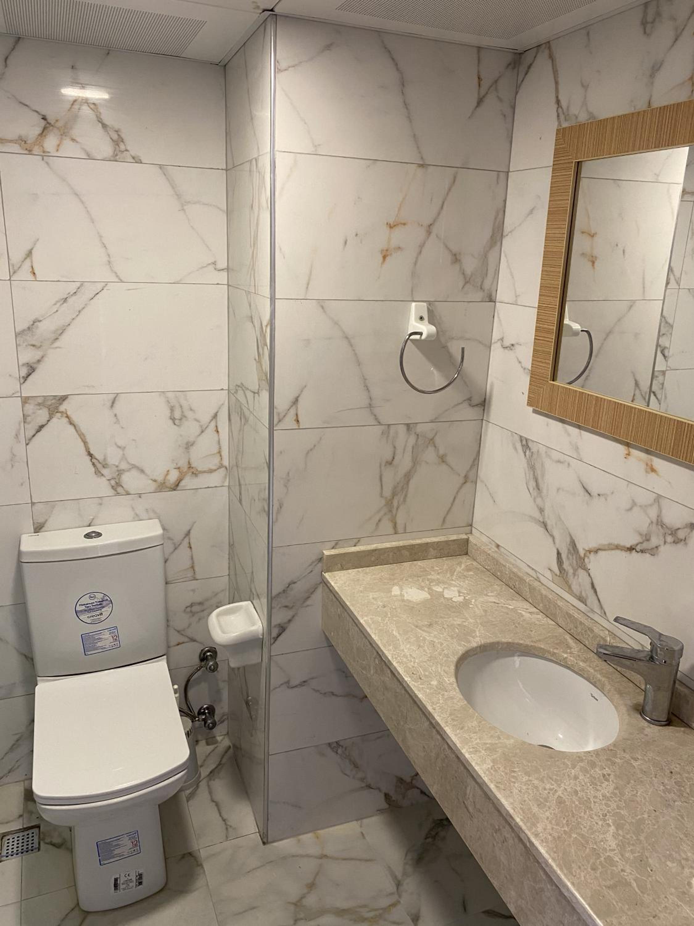 Tuntas Family Suites Kusadasi - Image 44