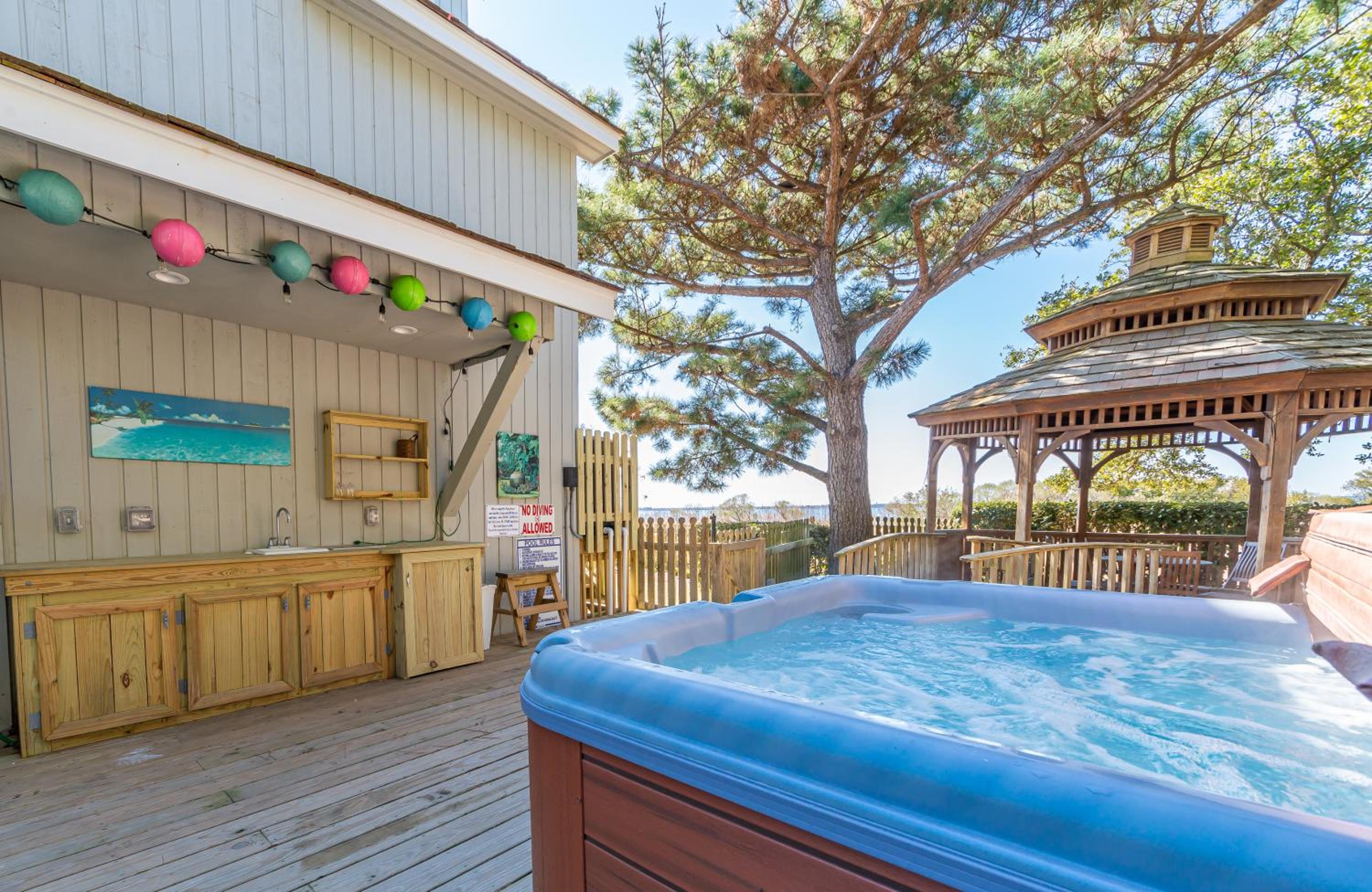 Doggone Perfect - Village at Nags Head, Soundfront, Golf Course View, Pool, Hot Tub, Pets OK, Flex Stays