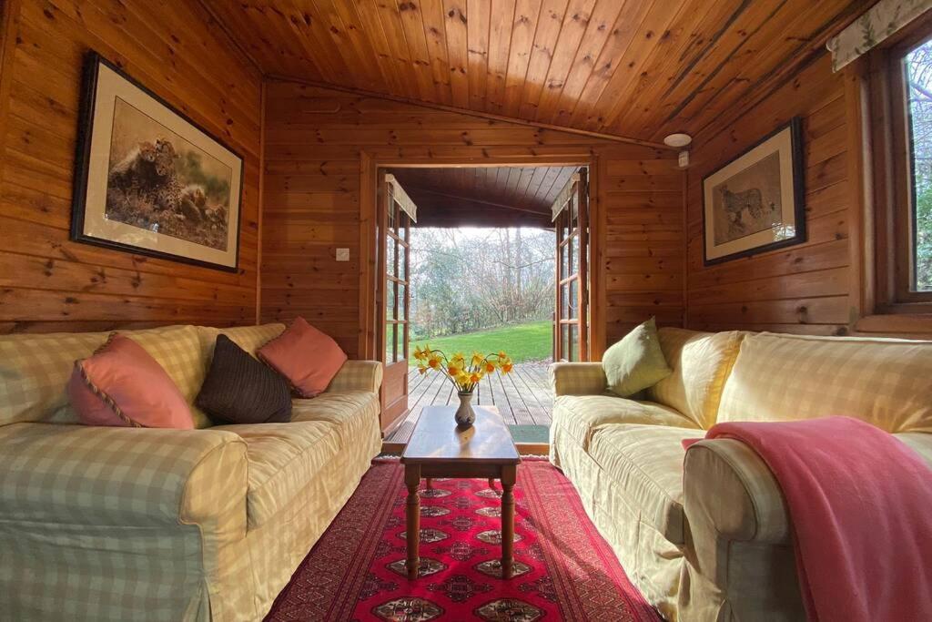 The Cabin at The Oaks
