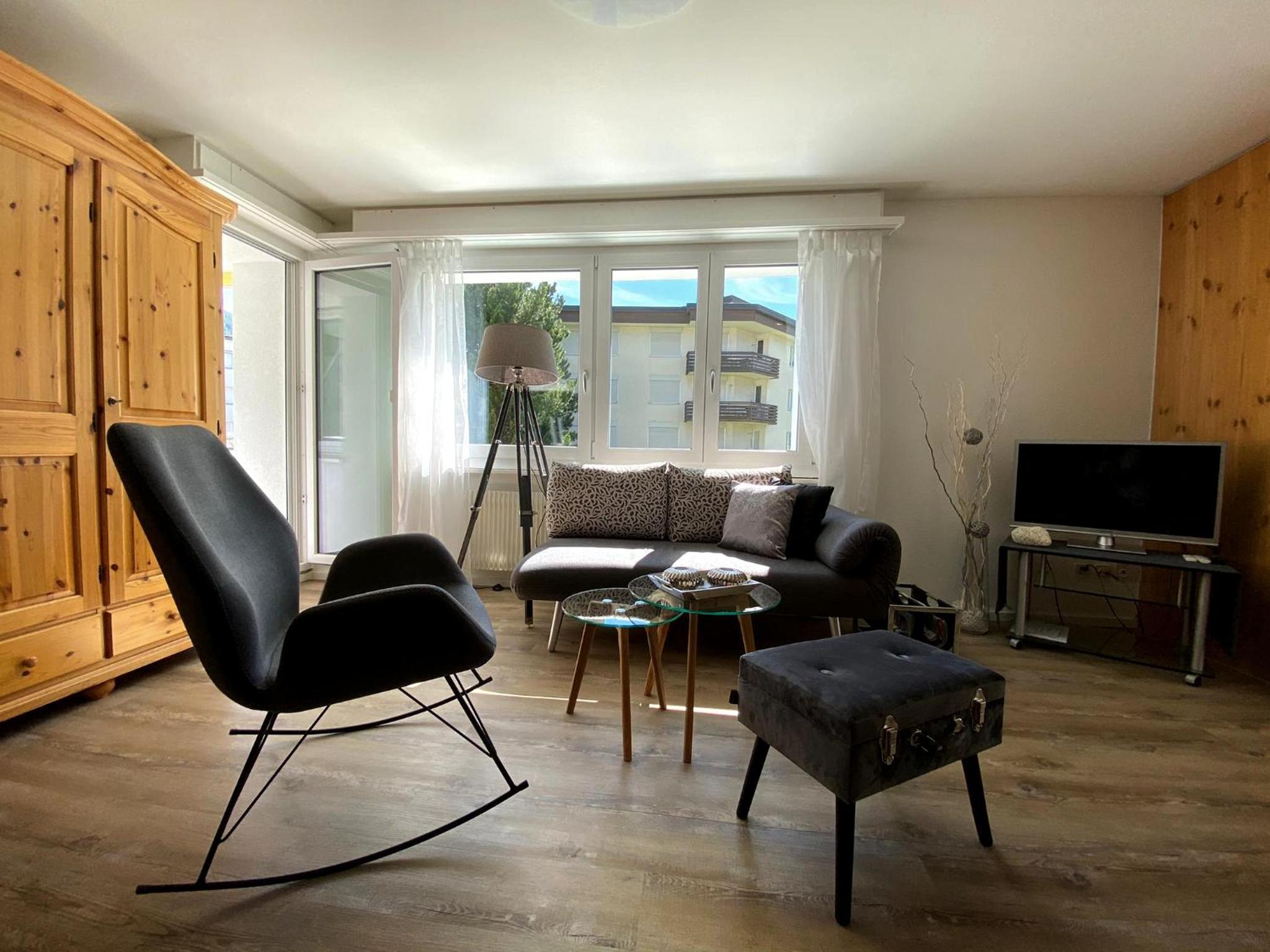 zentrale TOP Wohnung Chesa Ravaisch view 2