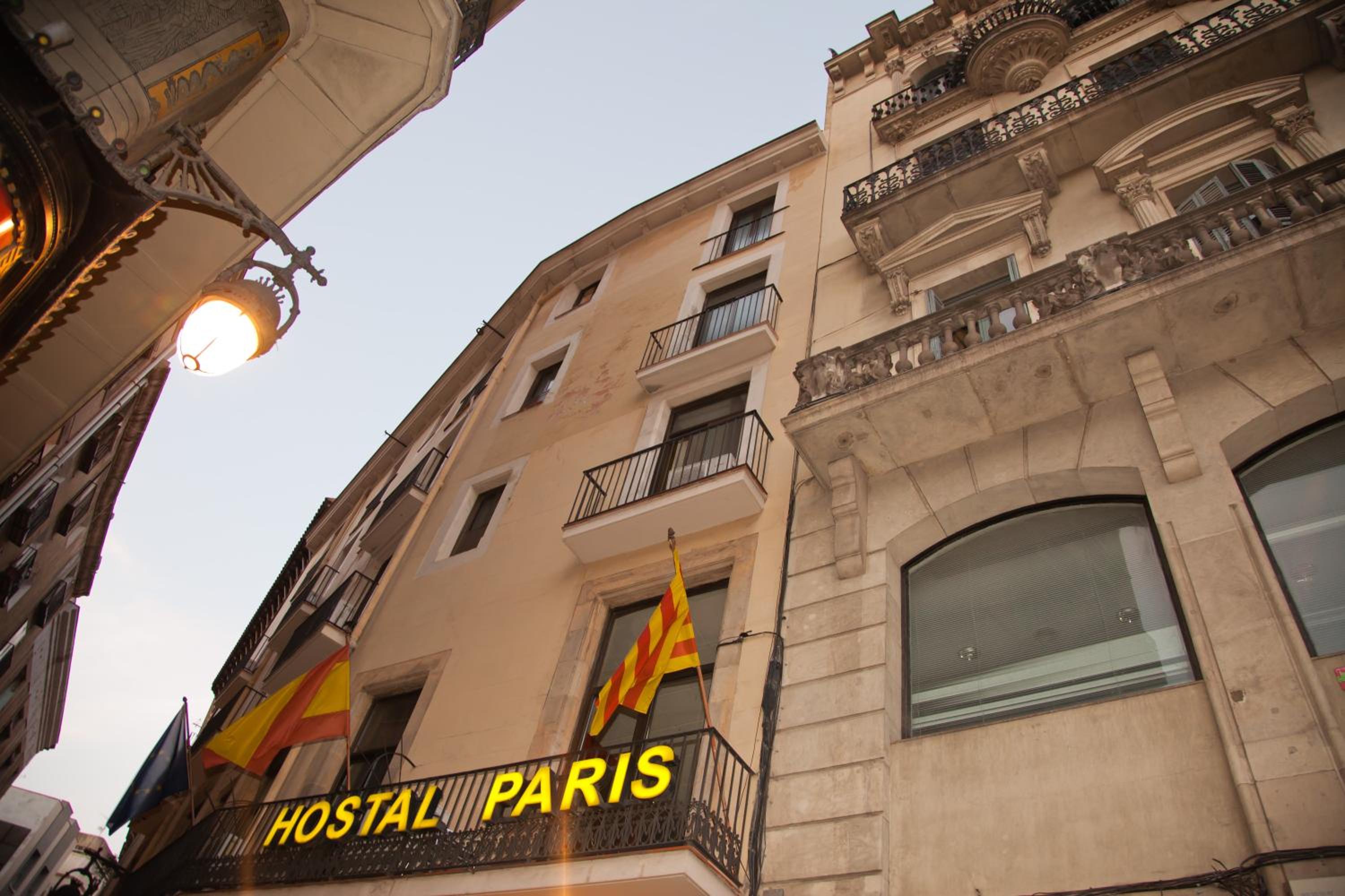 Hostal Paris