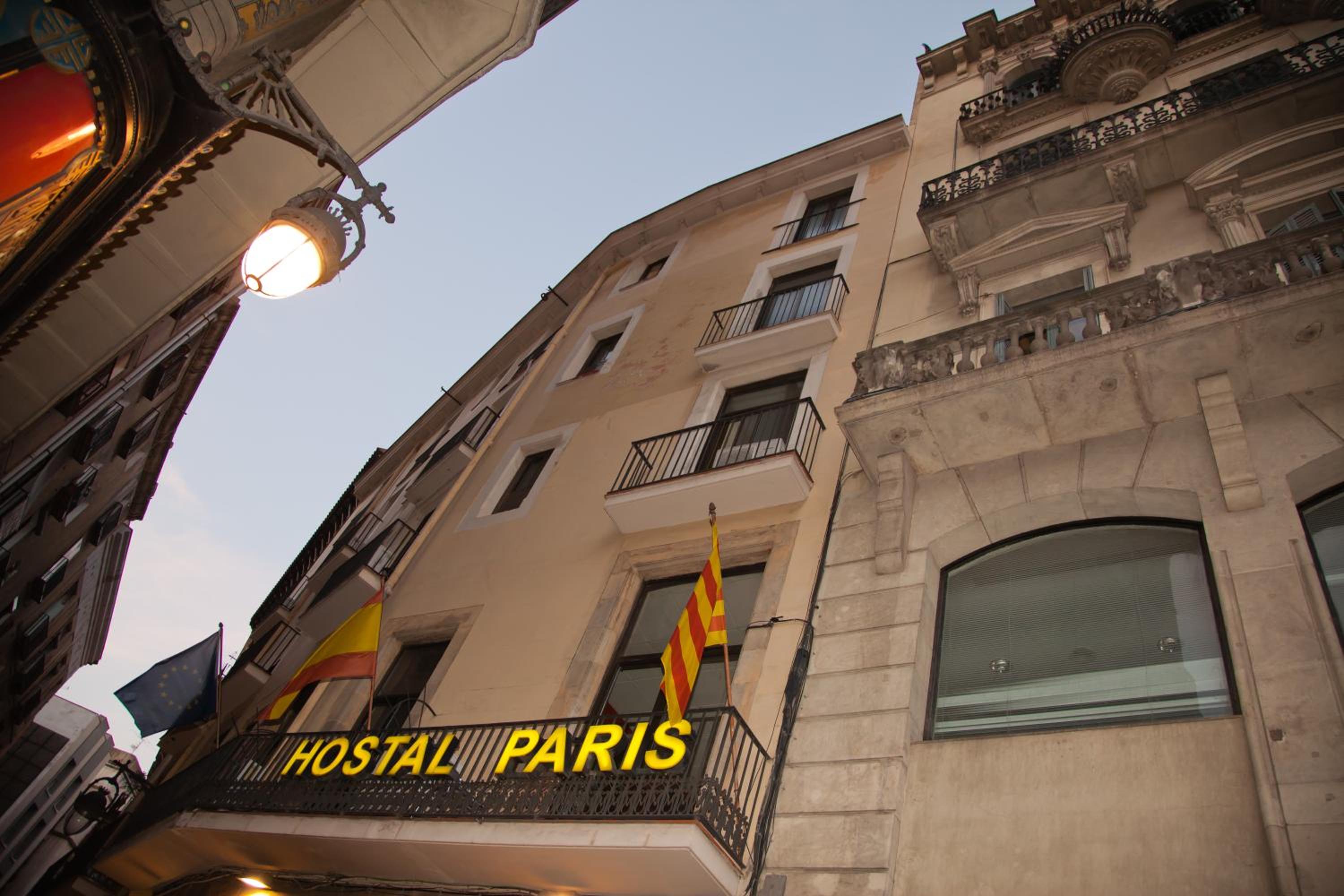 Hostal Paris