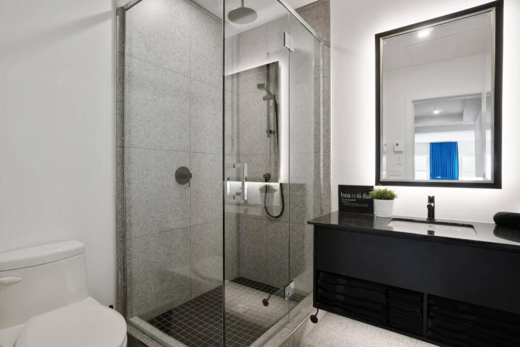 INITIAL - SUITE LUMIÈRE - Centre-Ville de Québec