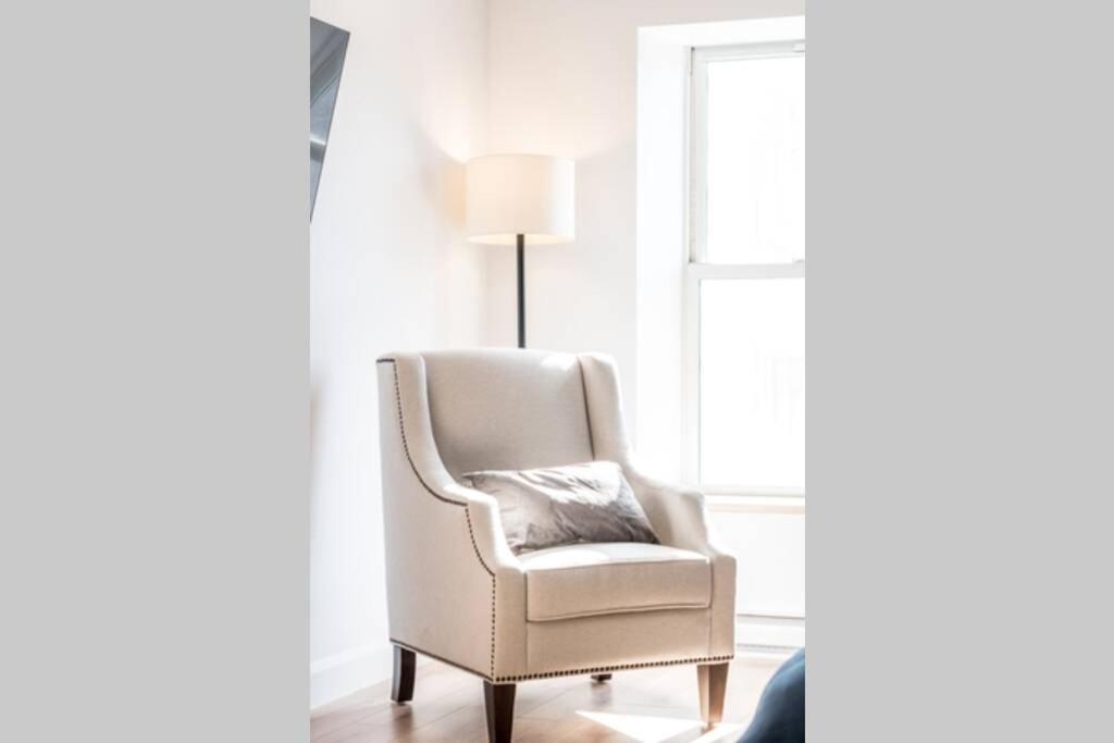 INITIAL - SUITE LUMIÈRE - Centre-Ville de Québec
