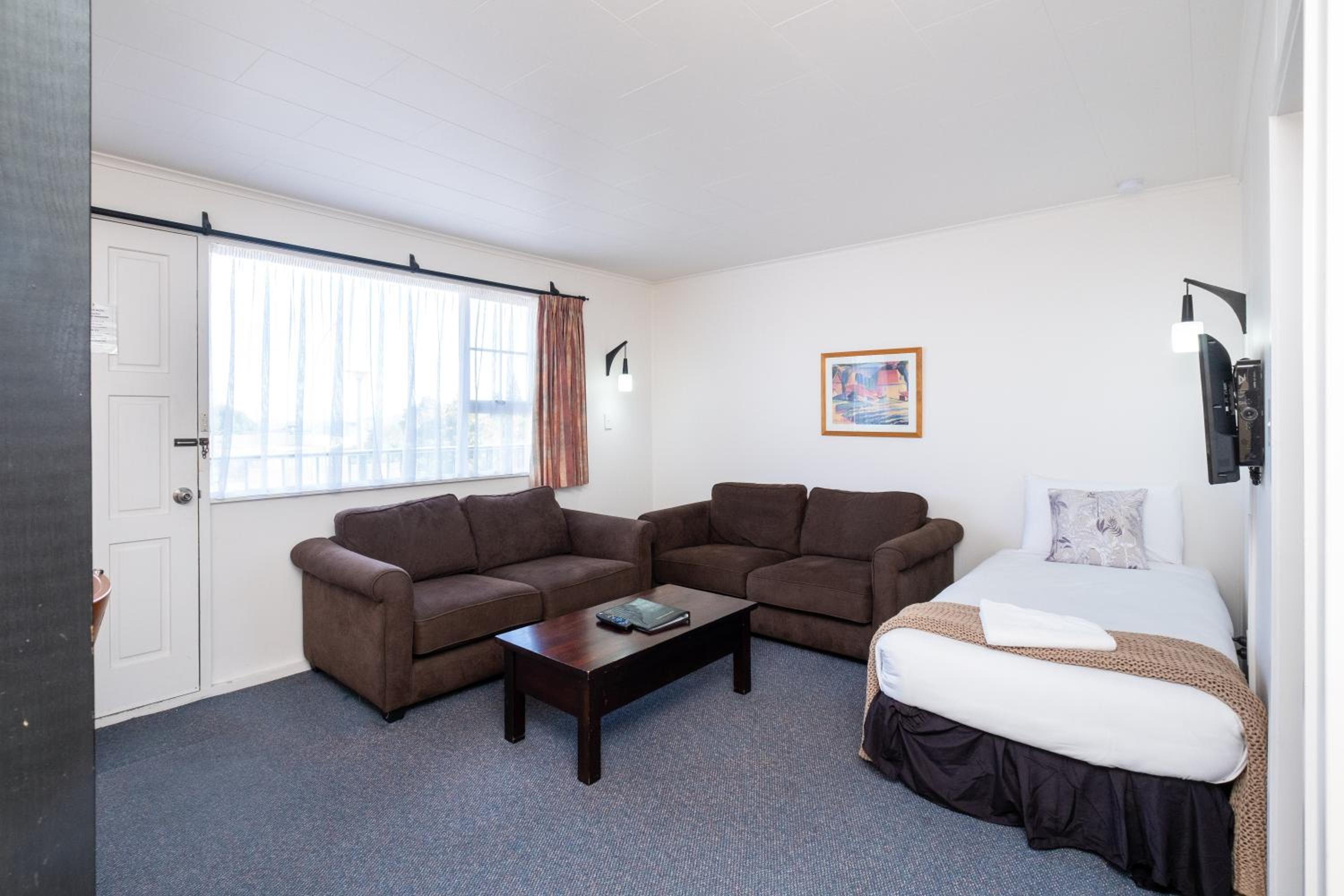 Chevron Motel