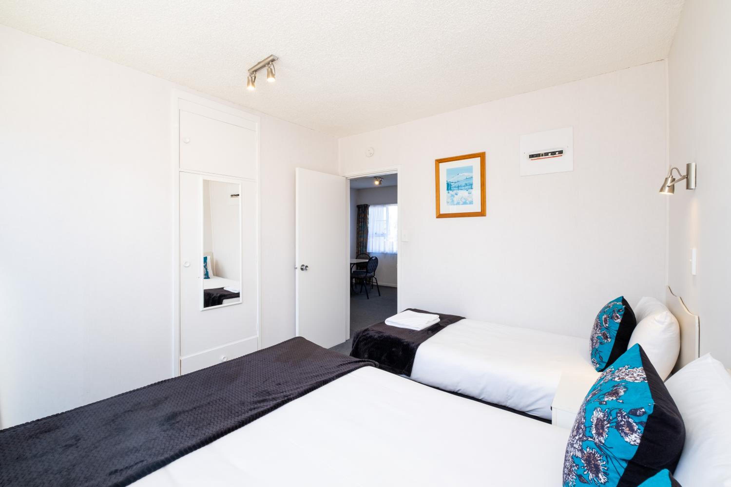 Chevron Motel