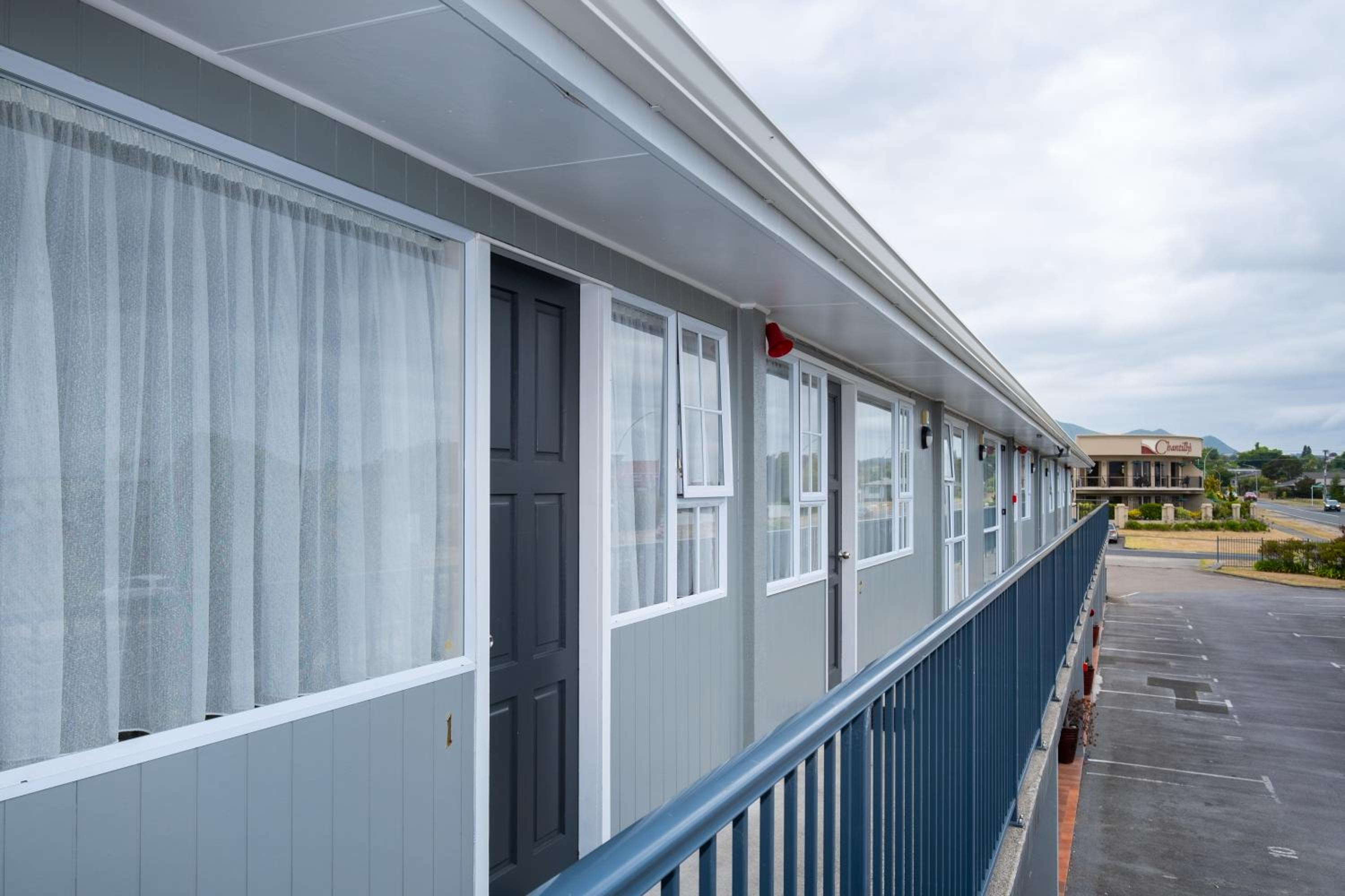 Chevron Motel