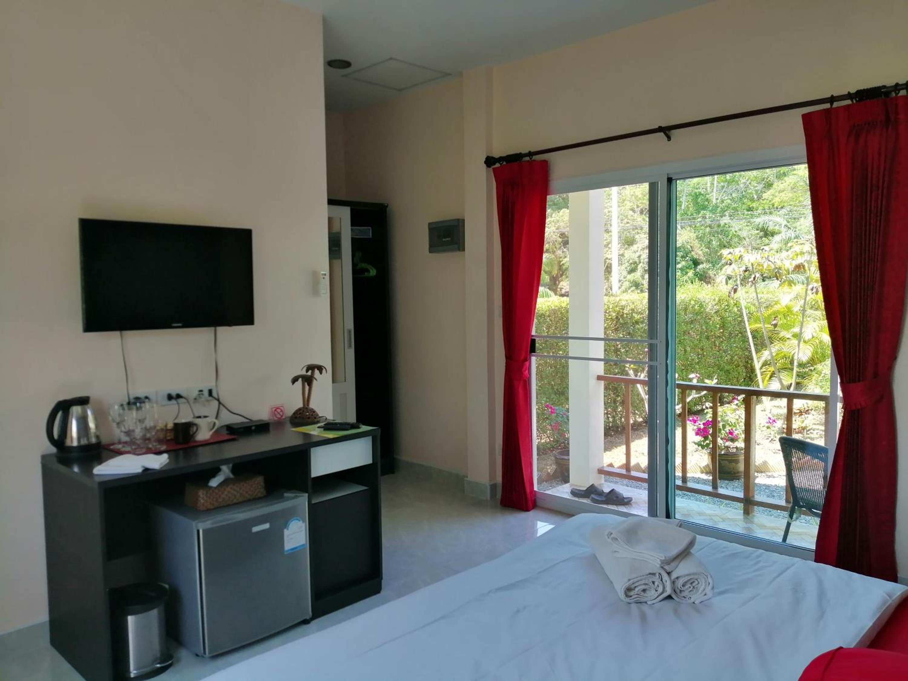 Bed & Breakfast To-Co